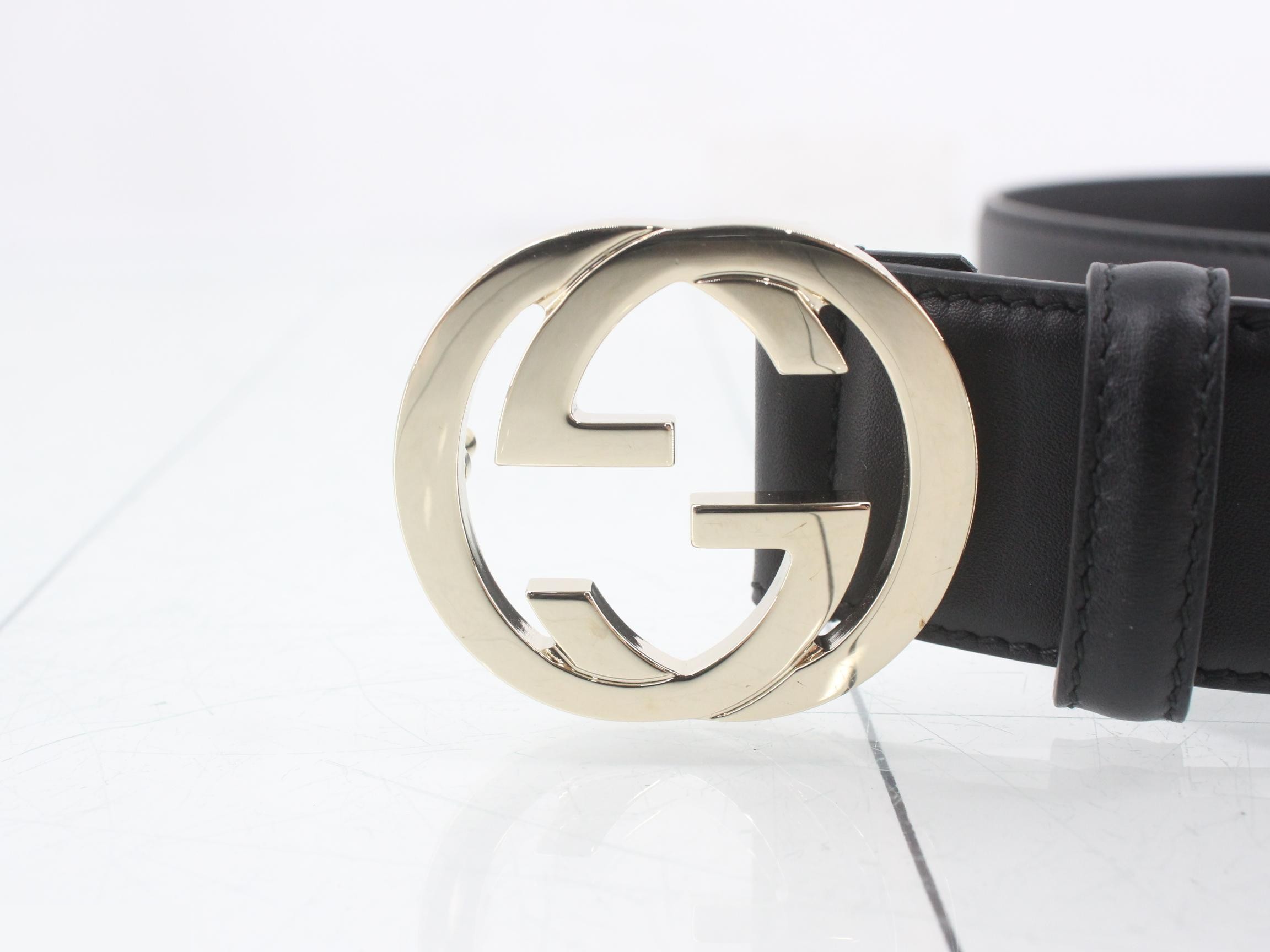 Interlocking belt, unused, stored item. — view 3