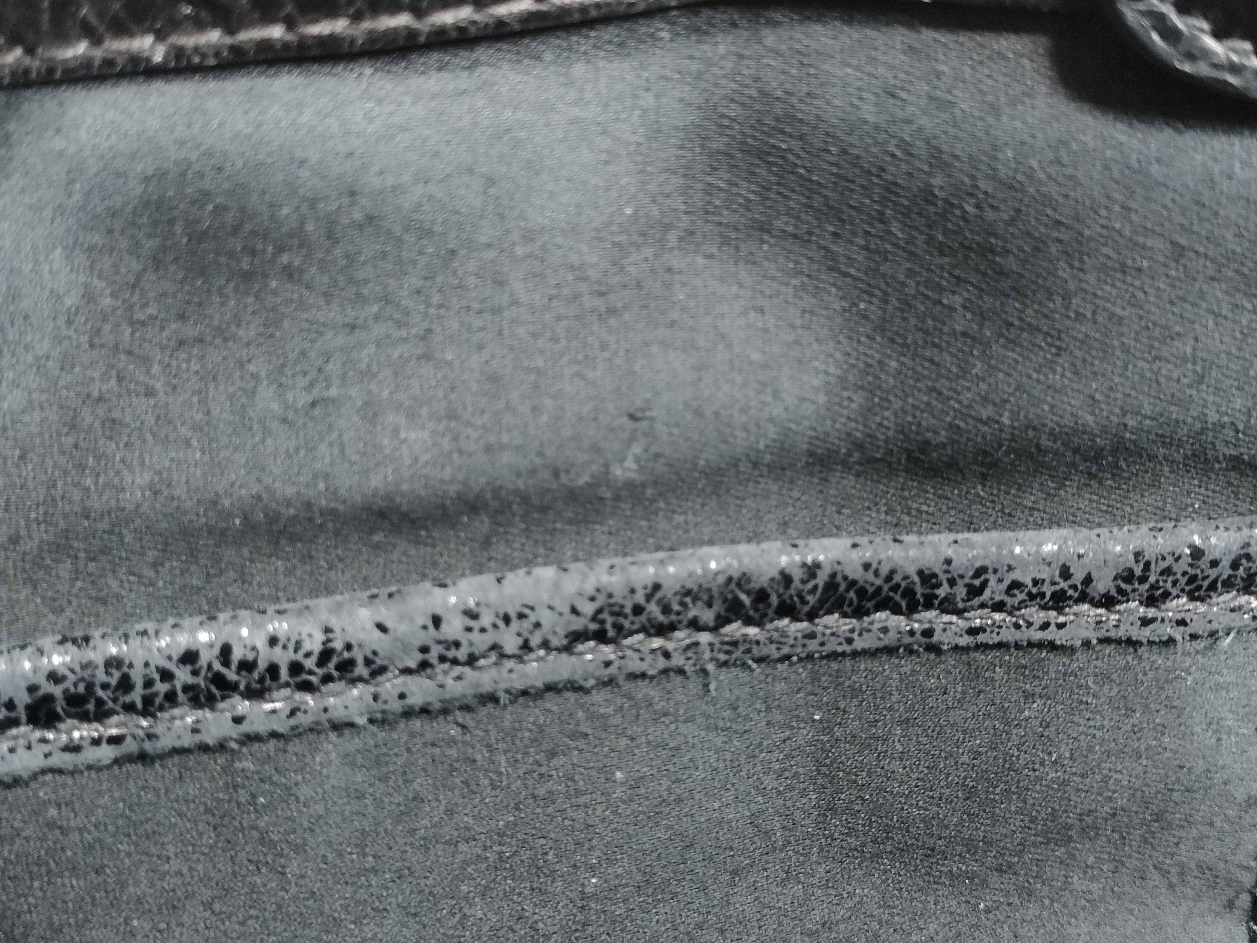 Vitello Luxe/Black Handbag — view 14
