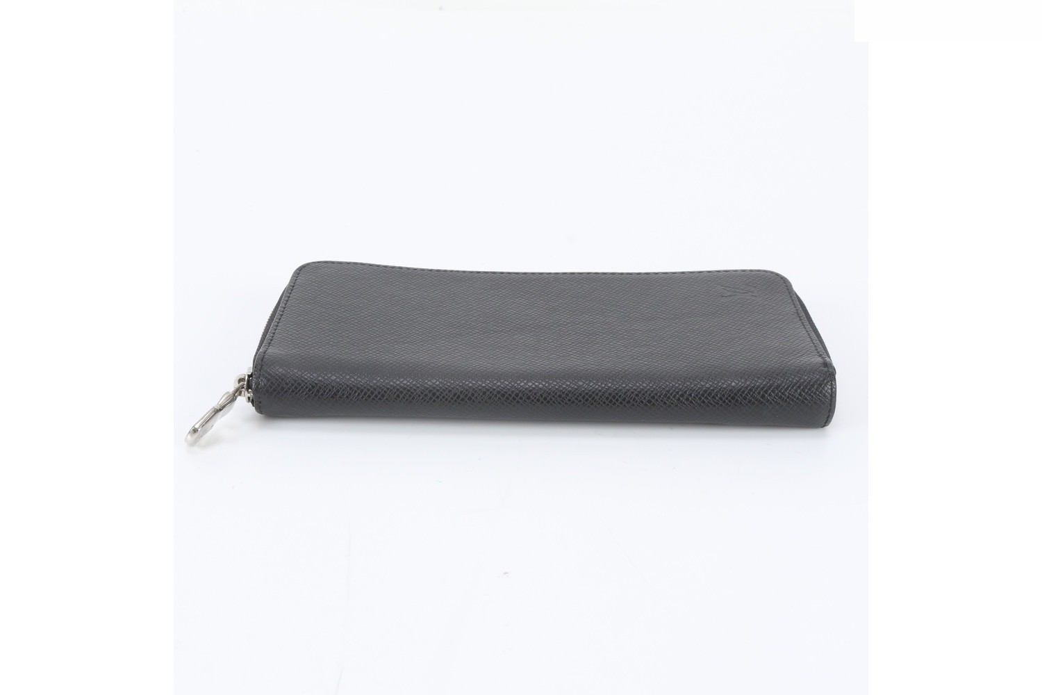 RFID-enabled Taiga Zippy Wallet Vertical M30503 Leather — view 4