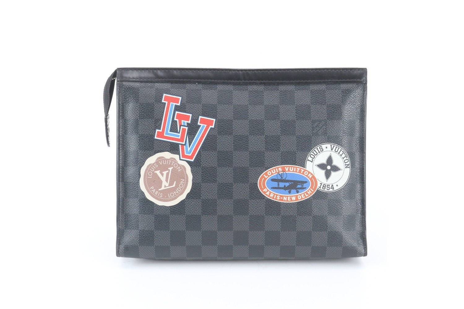 Damier Graphite Pochette Voyage MM LV League N64442 — view 2