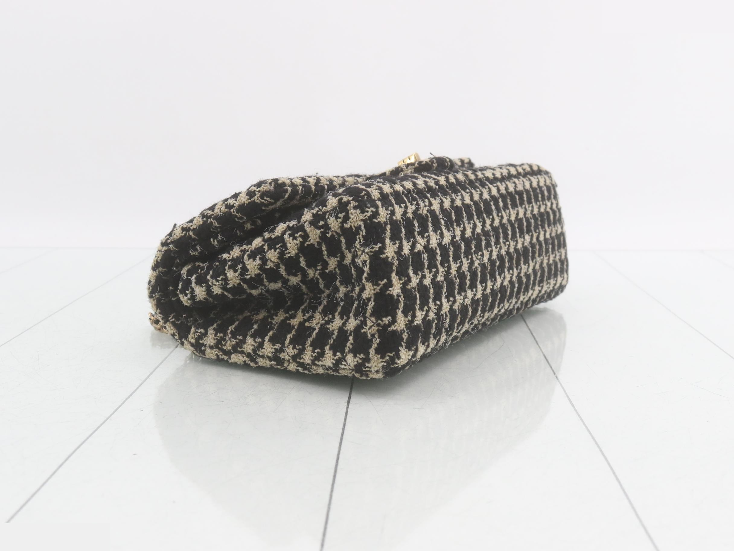 Tweed 2.55 Chain Shoulder Bag — view 5