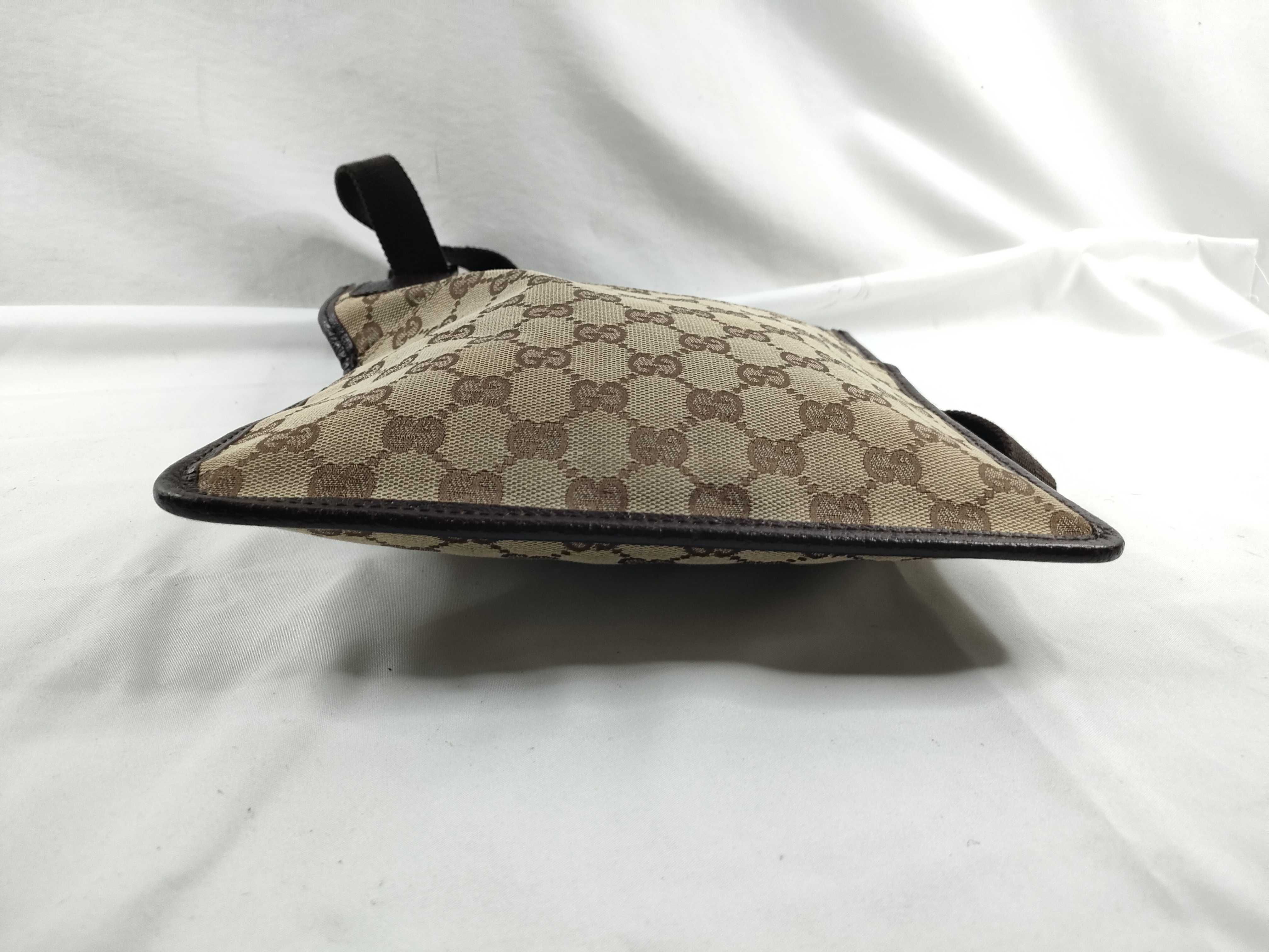 GG Canvas Shoulder Bag - Gucci Shoulder Bag GG Canvas Leather Logo Plate Beige Shoulder Bag — view 4