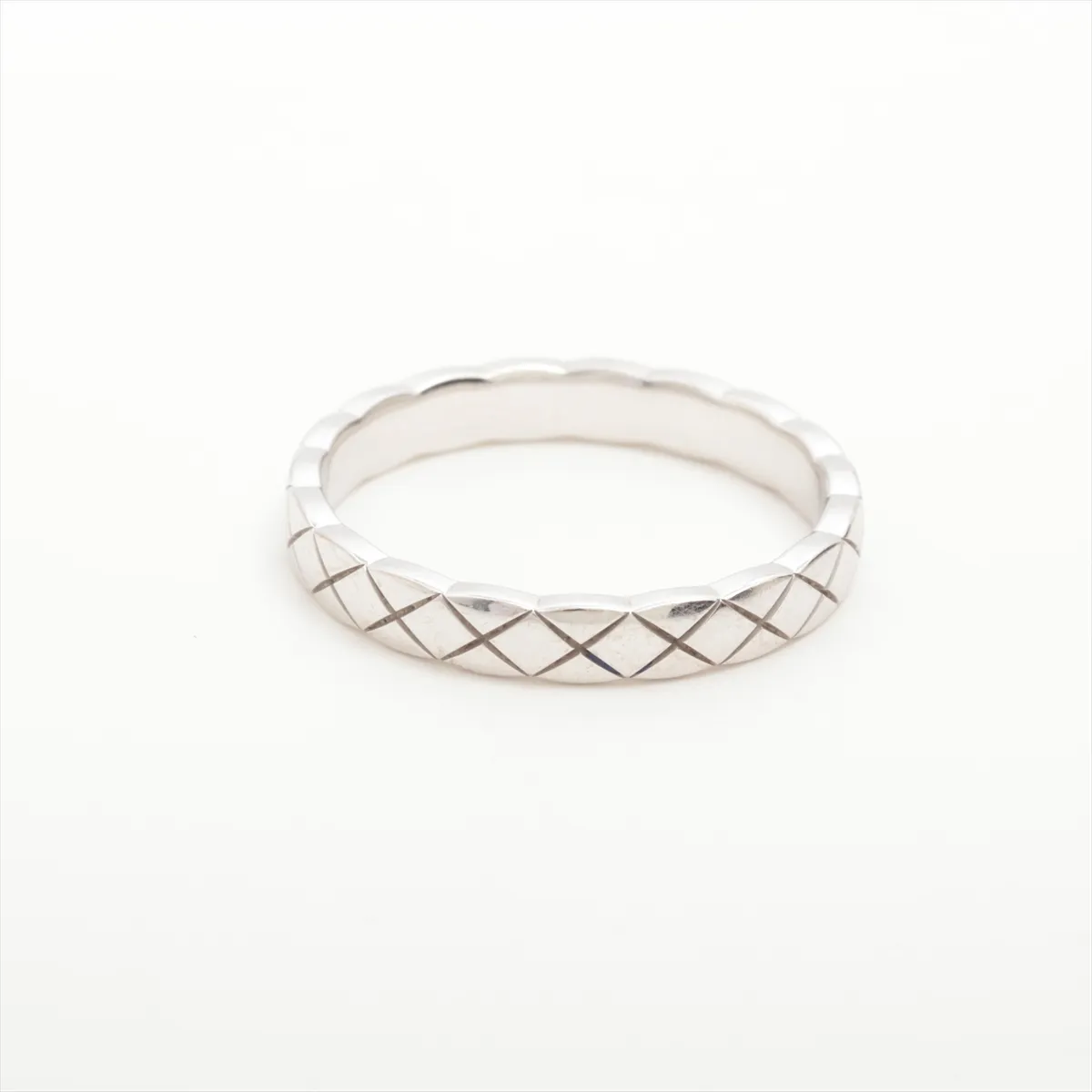 Coco Crush Ring 750 (WG) 4.2g Size 57 DR9157 — view 2