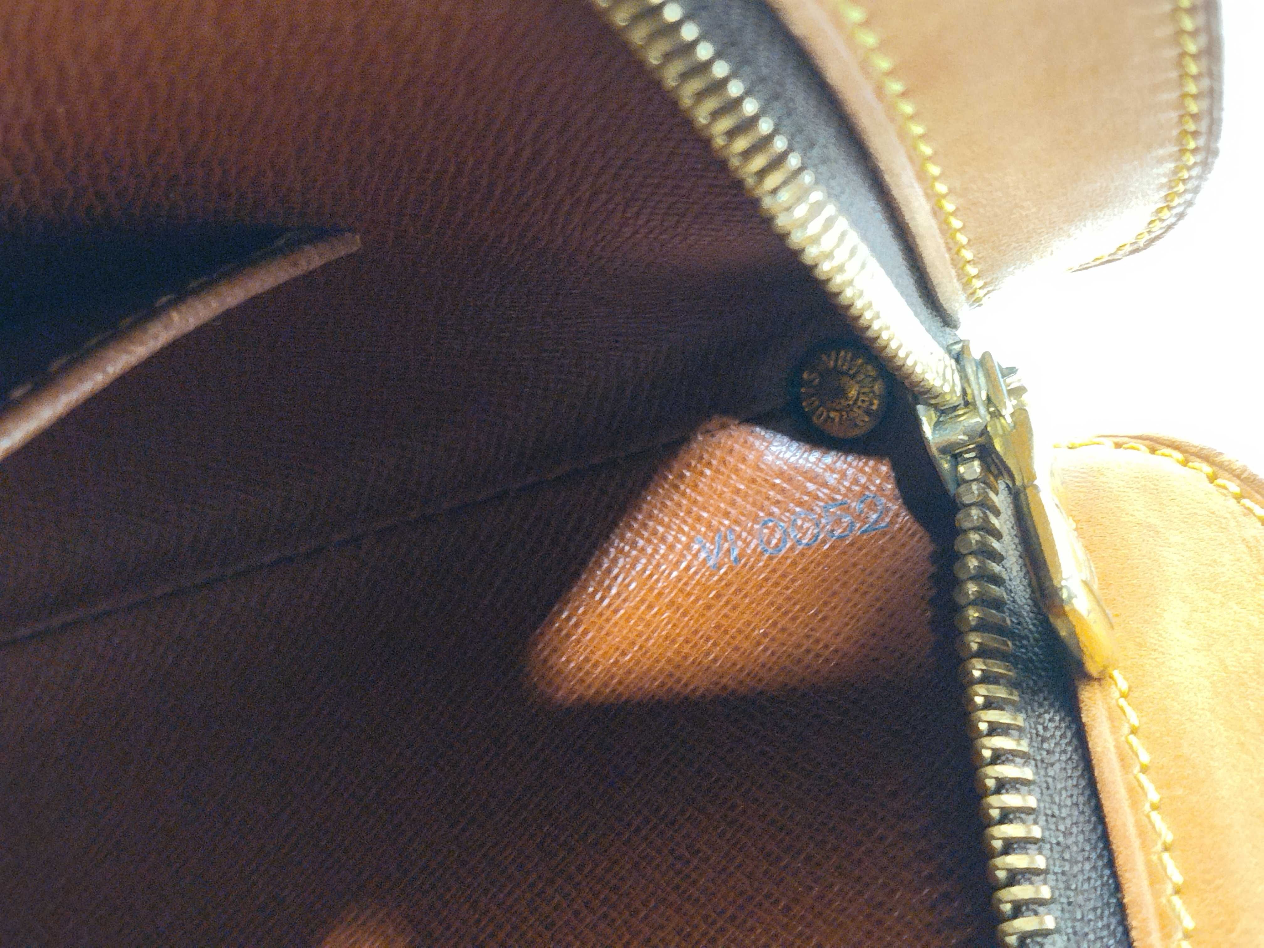 Monogram Louis Vuitton Monogram Druot M51290 VI0052 Shoulder Bag — view 15
