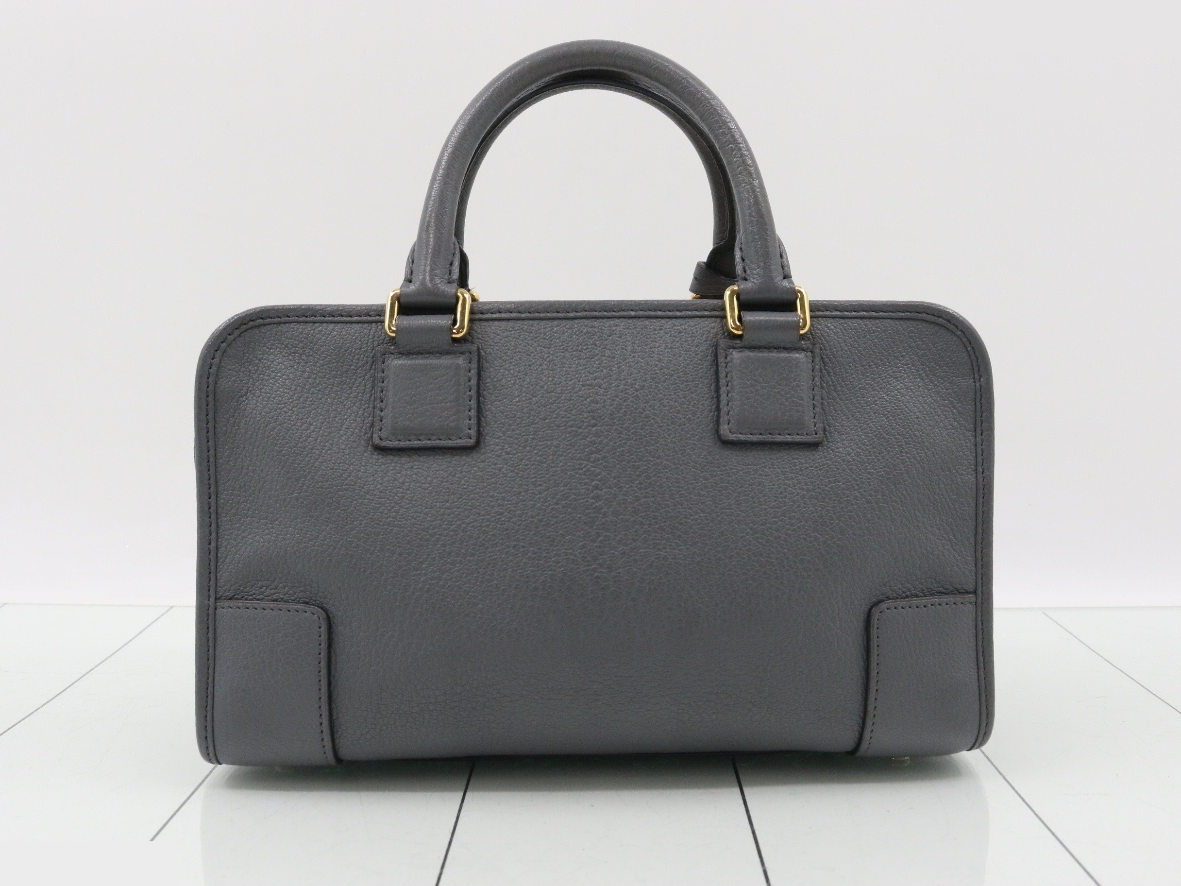 handbag — view 2