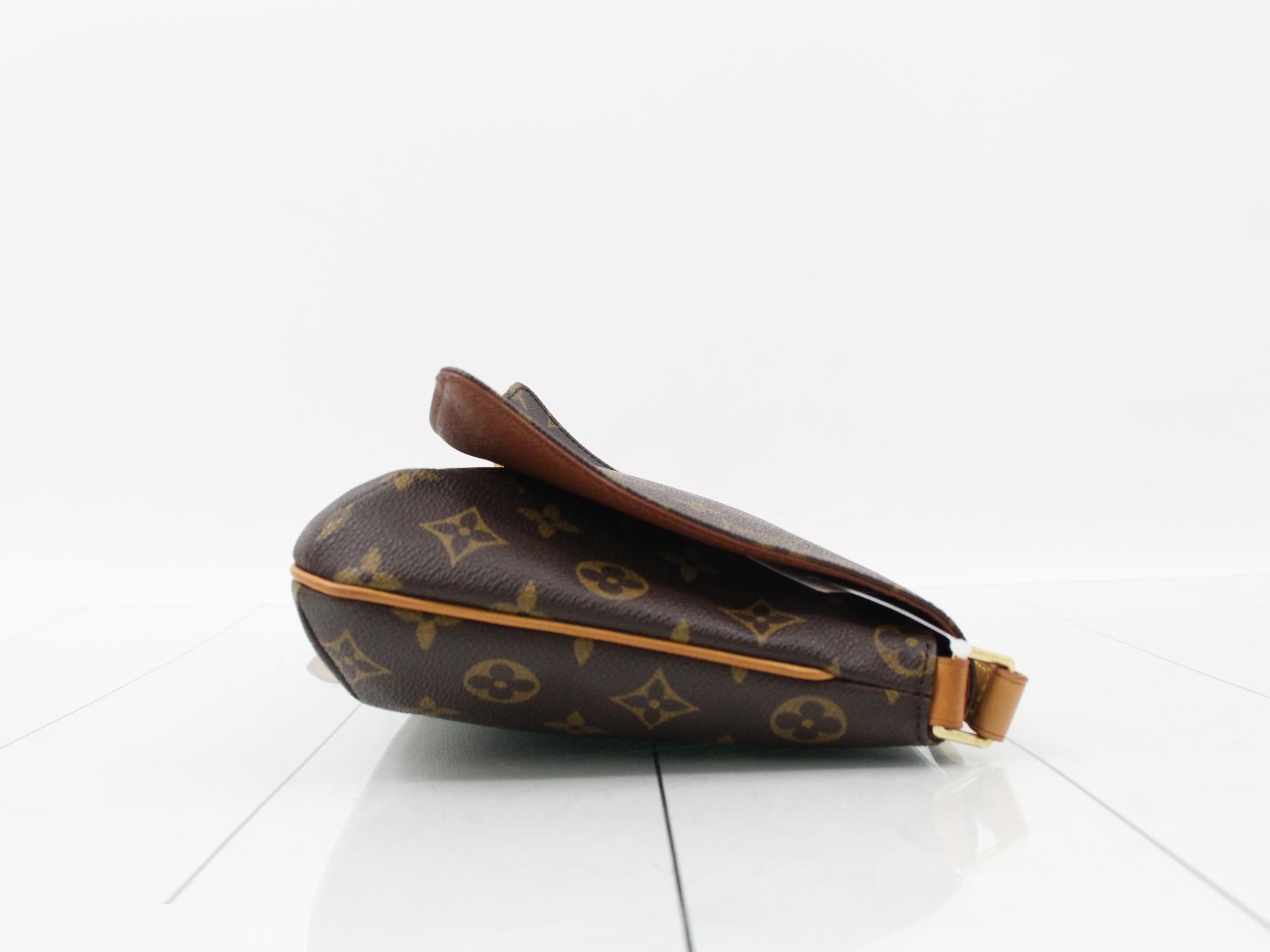 Musette Tango Short Shoulder — view 3