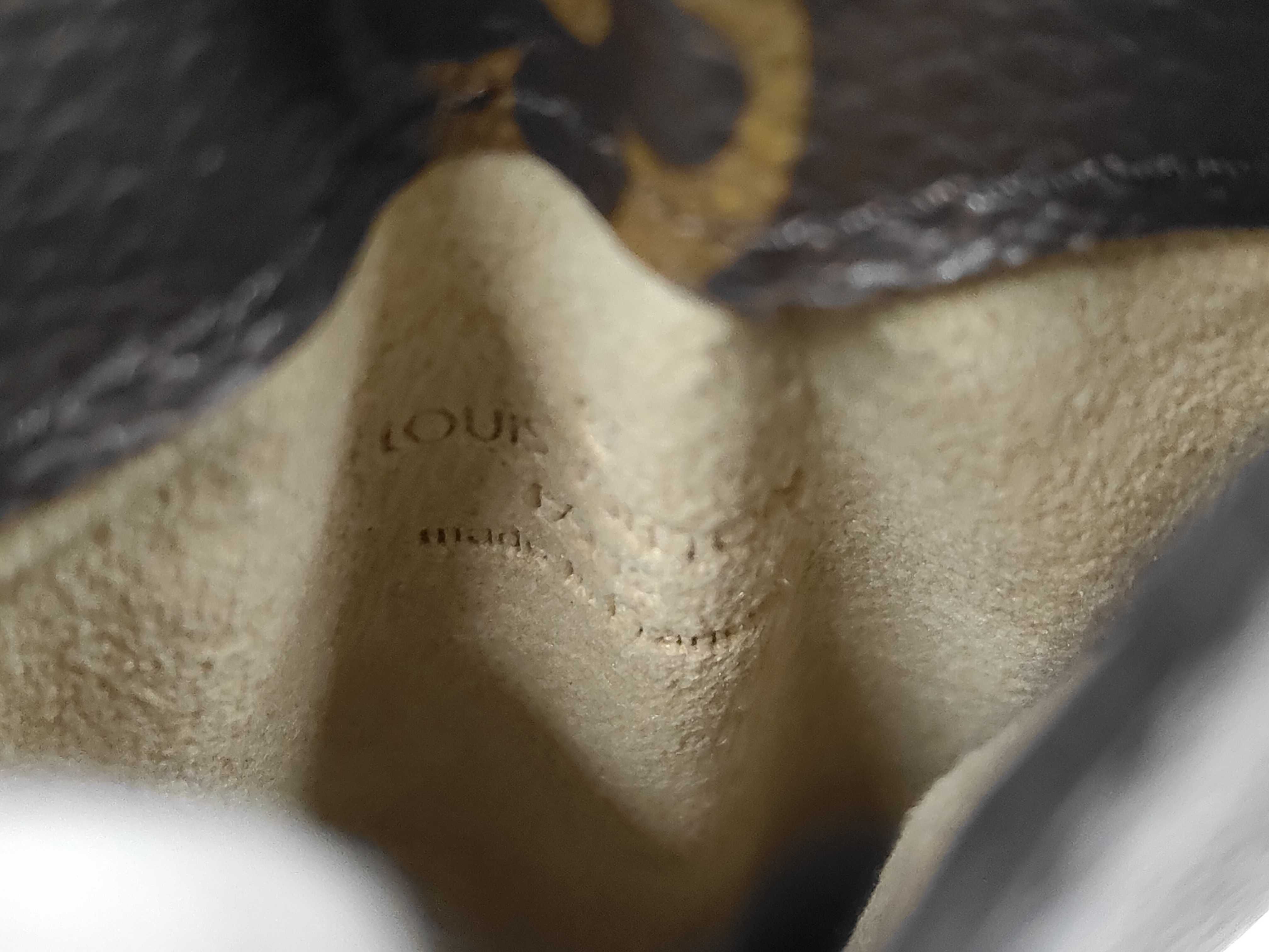 Monogram Louis Vuitton Monogram Etui Lunettes MM Glasses Case M66544 SN21*4 Wallet — view 8