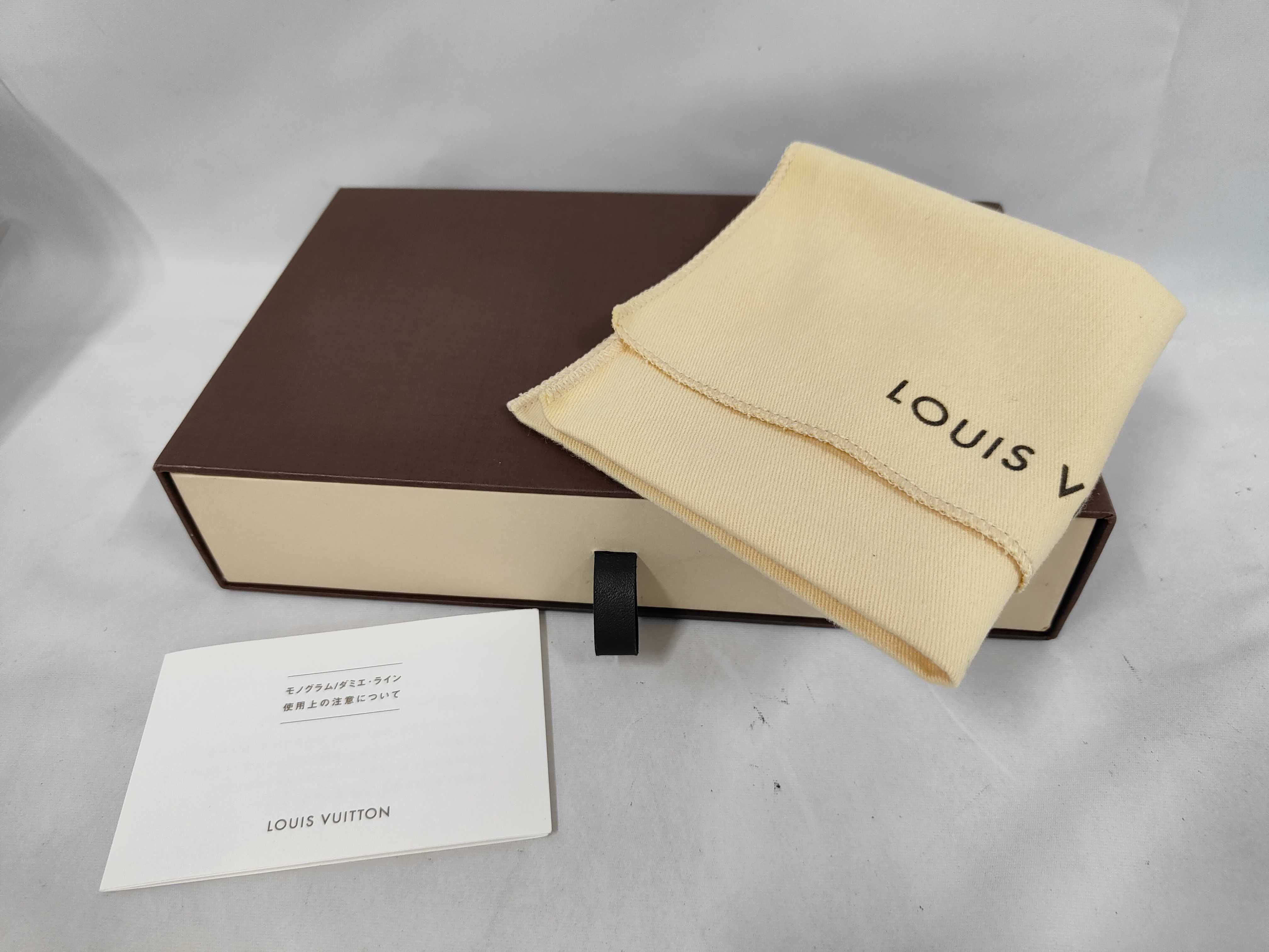 Monogram Louis Vuitton Monogram Etui Lunettes MM Glasses Case M66544 SN21*4 Wallet — view 10