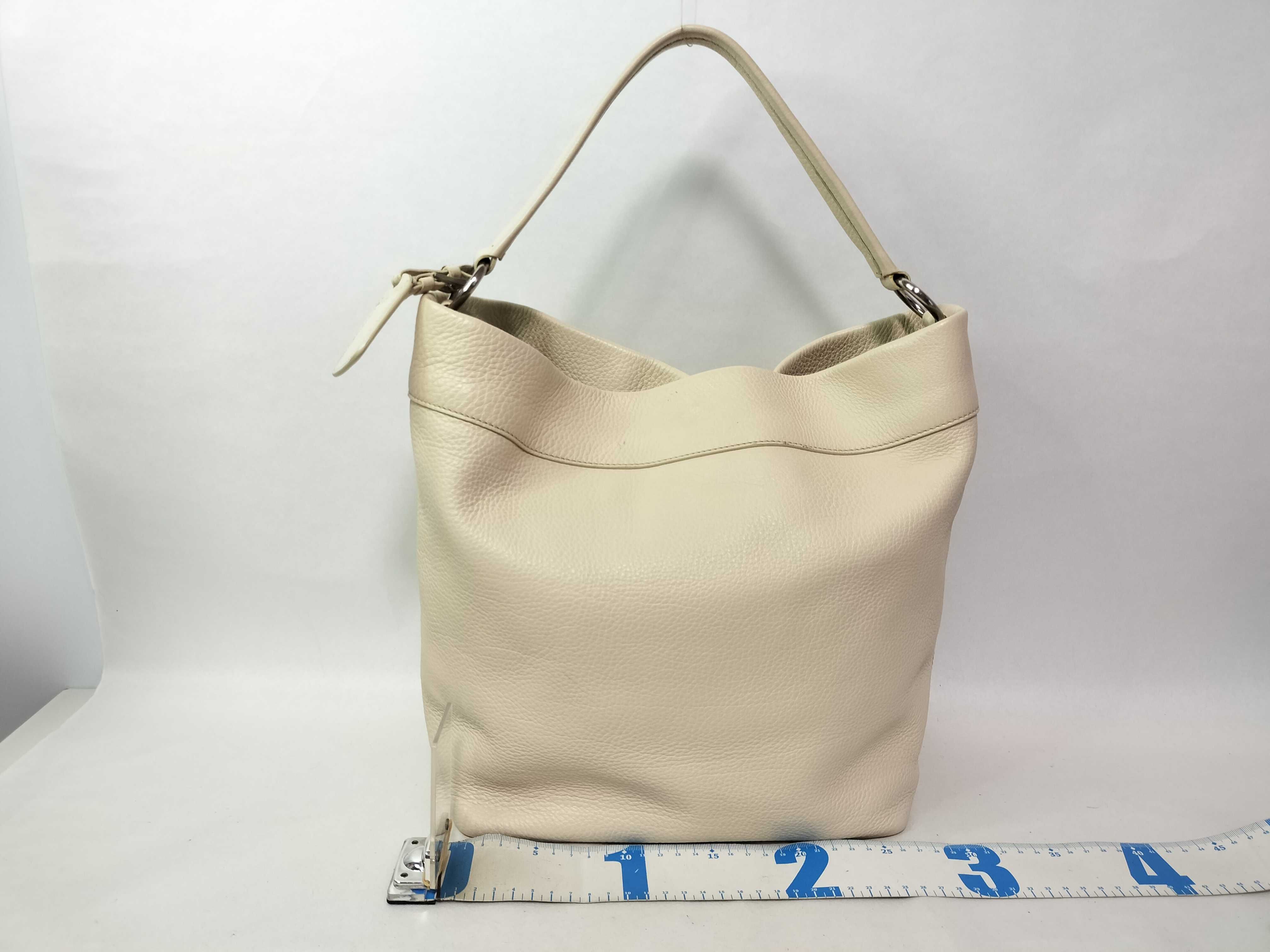 BR2248 Leather One-Shoulder Bag, Ivory, with Guarantee Card, Name Tag, and Dust Bag. — view 2