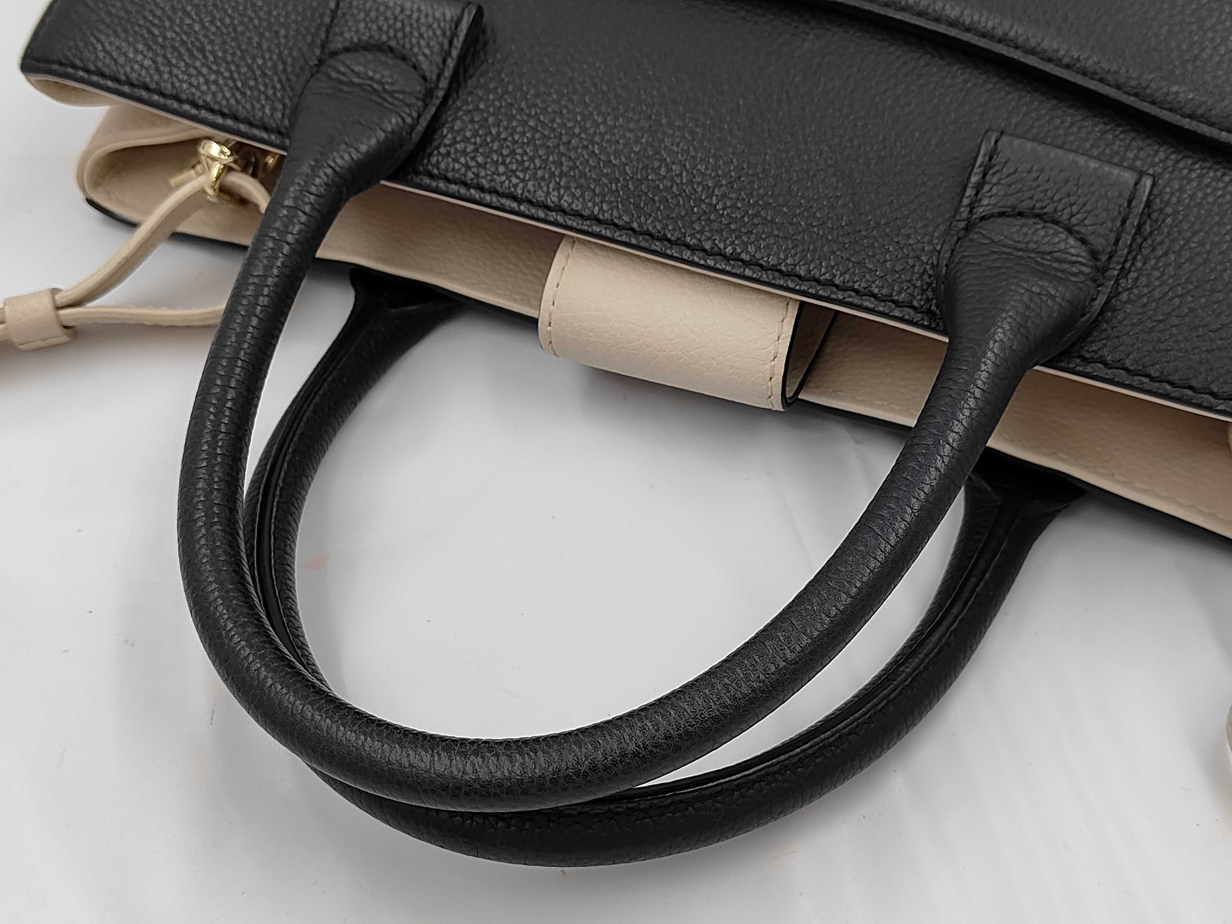 Executive Caviar Skin Black Gold Hardware 24002601 2-Way Handbag — view 3
