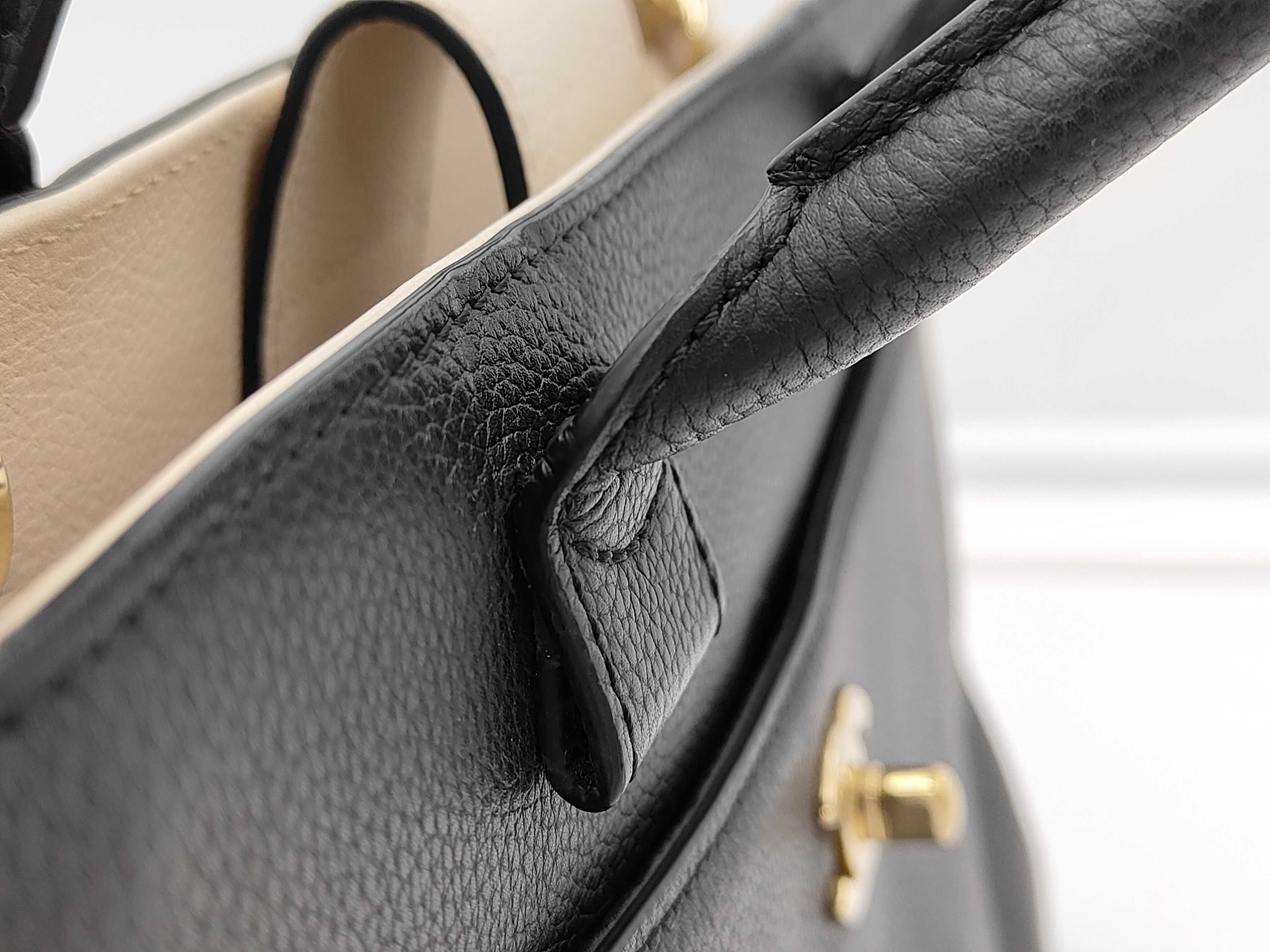 Executive Caviar Skin Black Gold Hardware 24002601 2-Way Handbag — view 5