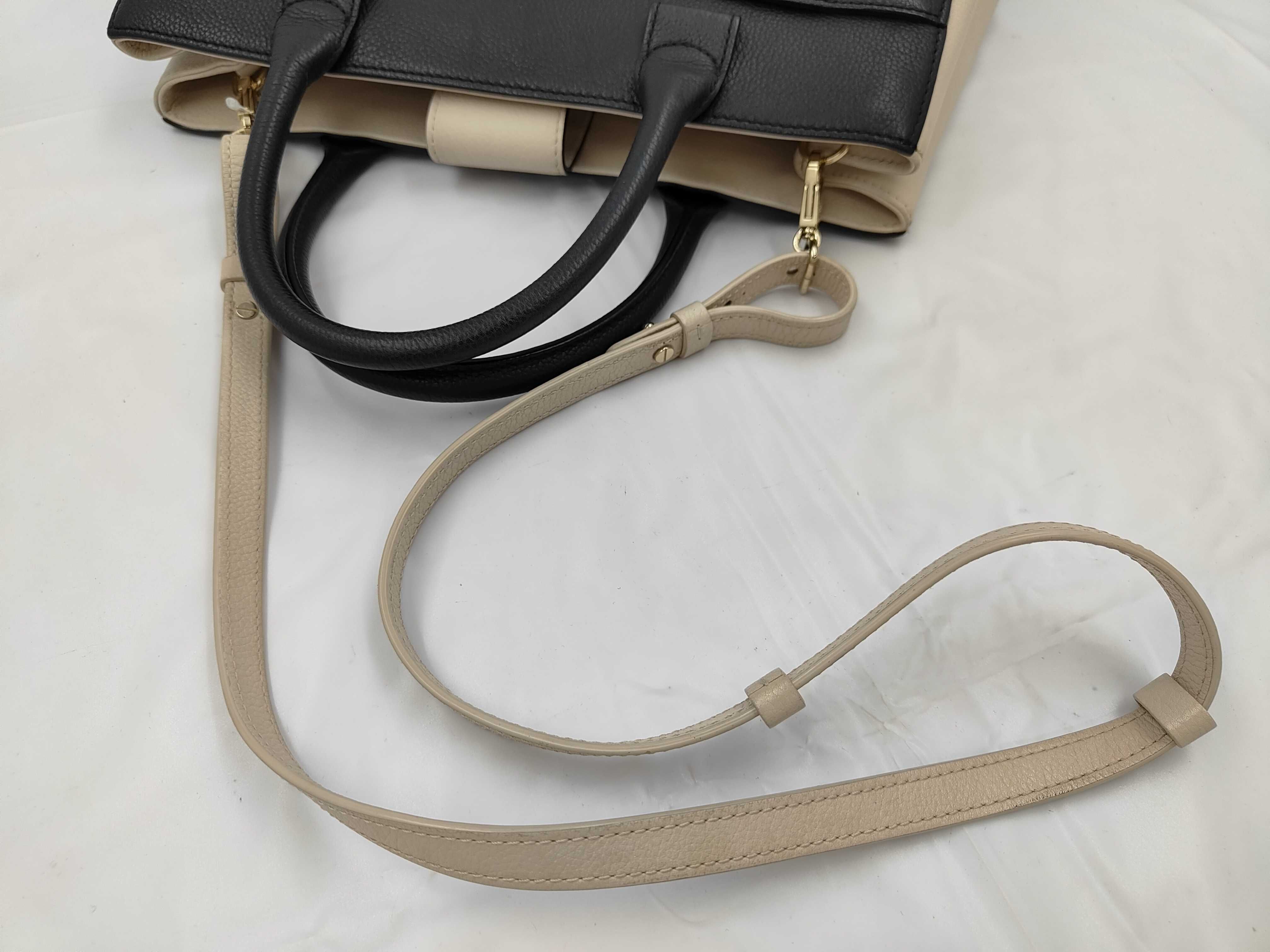 Executive Caviar Skin Black Gold Hardware 24002601 2-Way Handbag — view 6