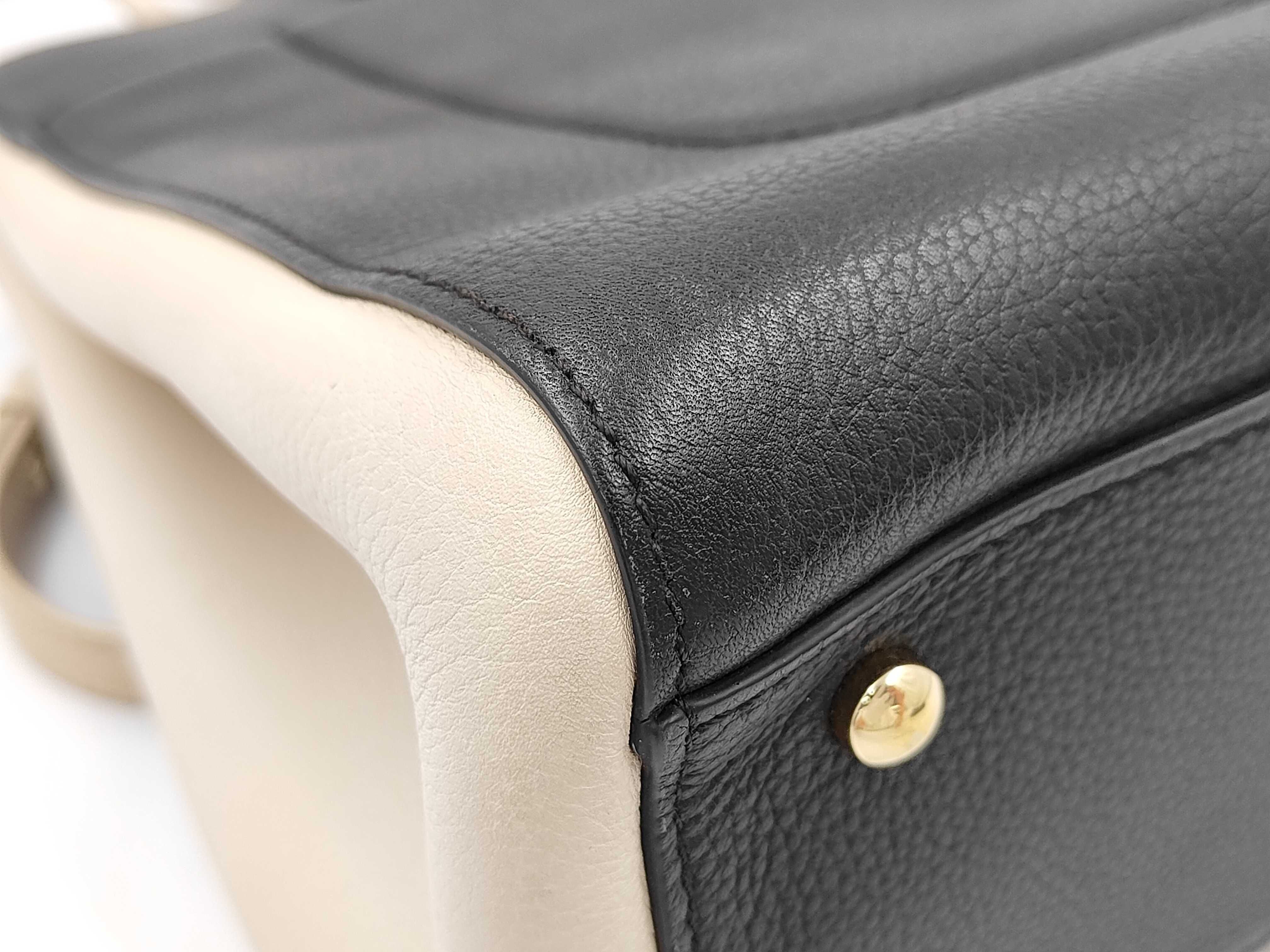 Executive Caviar Skin Black Gold Hardware 24002601 2-Way Handbag — view 8