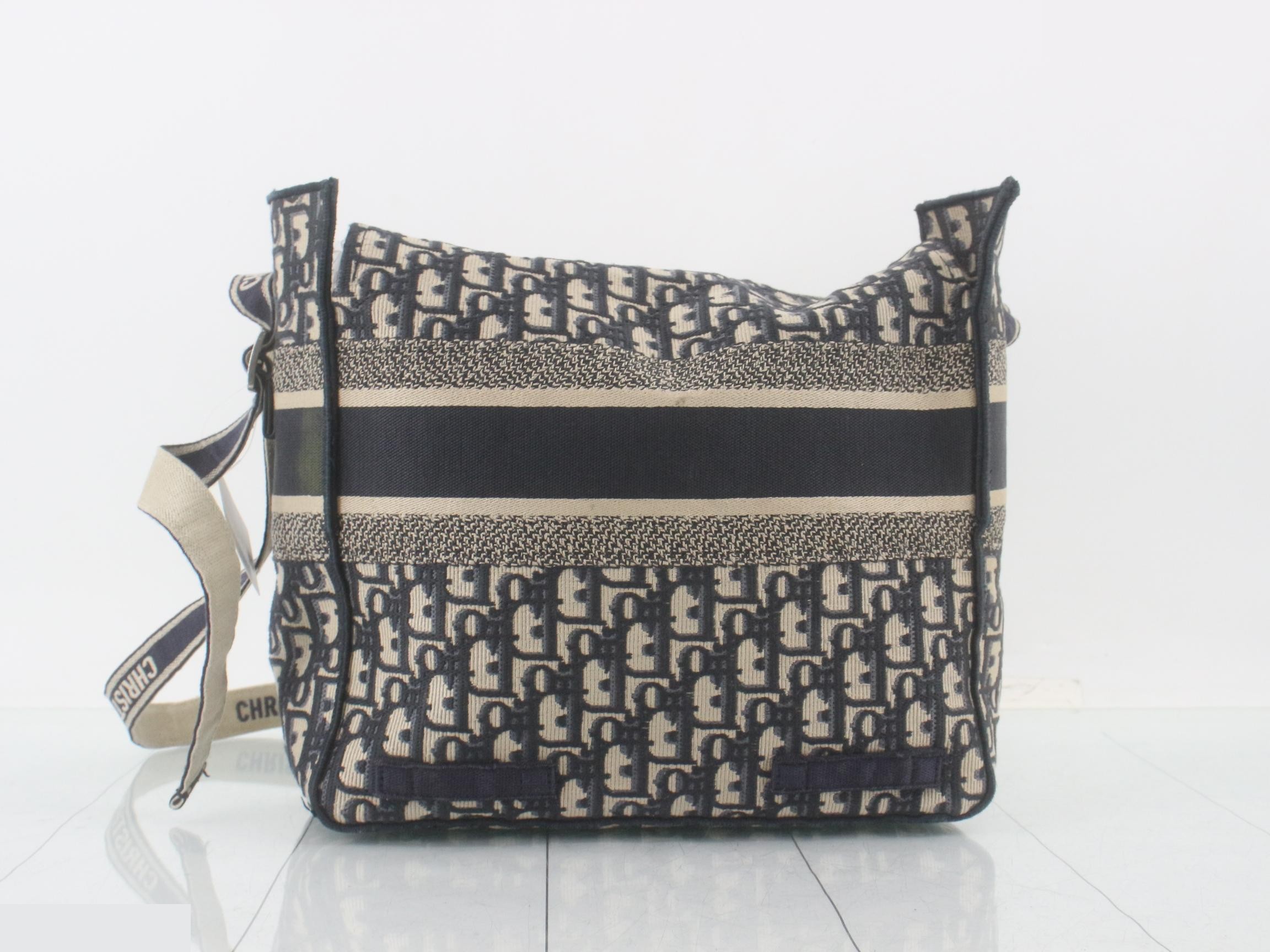 Trotter (bag) - Shoulder bag — view 2