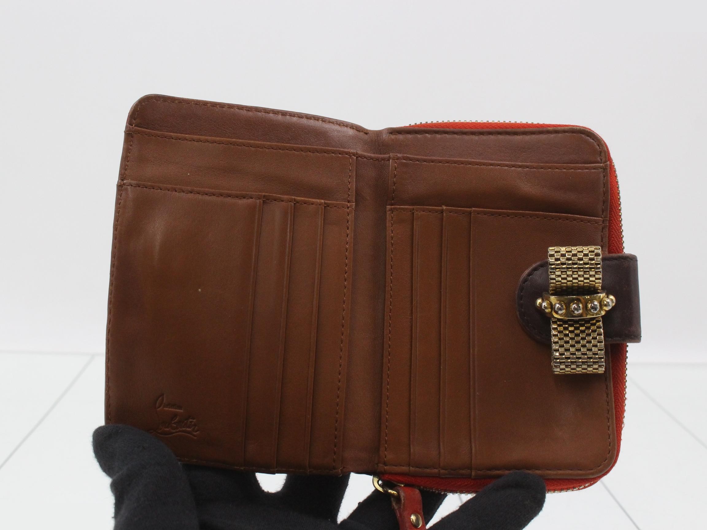 Other lines: Bags and Wallets — view 4