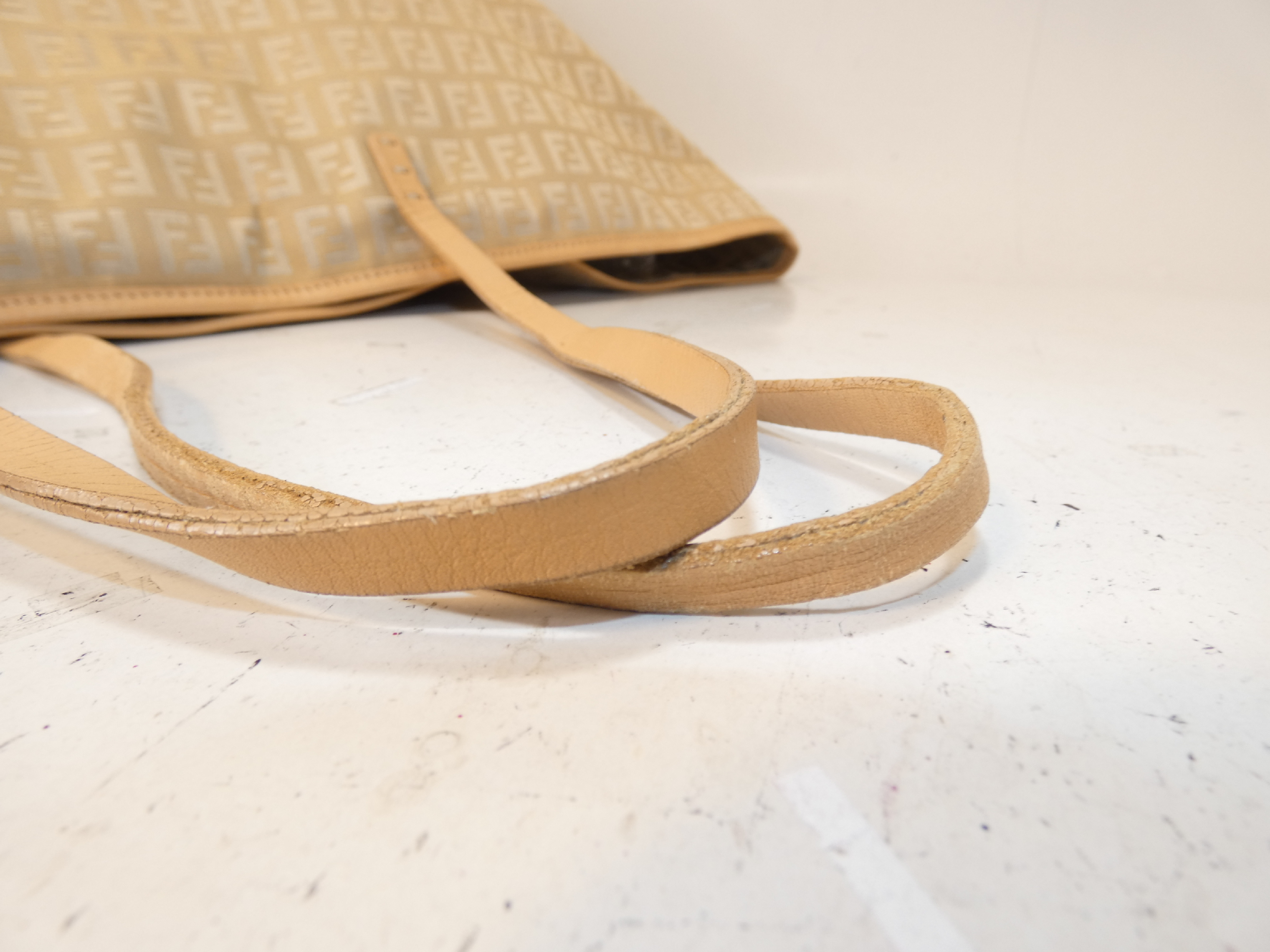 Zucchino Canvas Hand Tote Bag — view 4