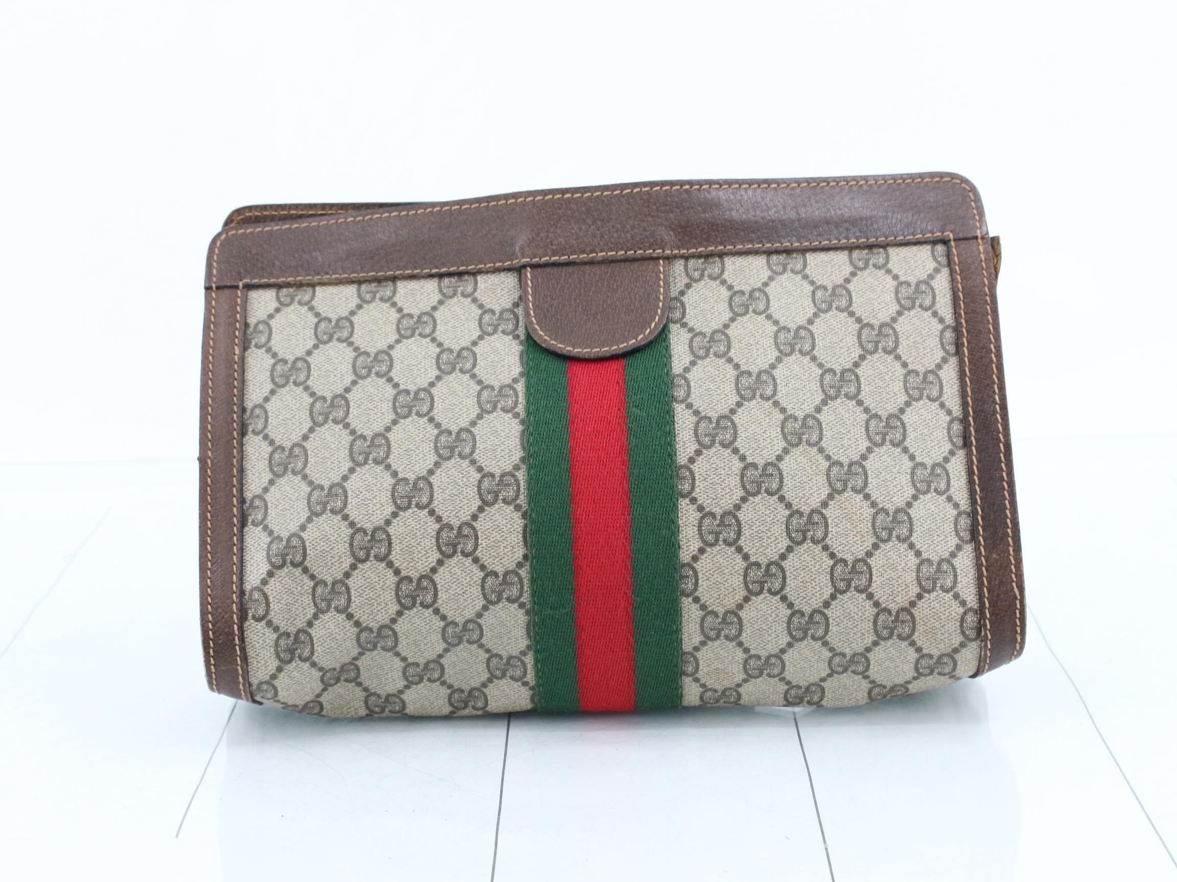 GG Supreme Clutch Bag — view 2
