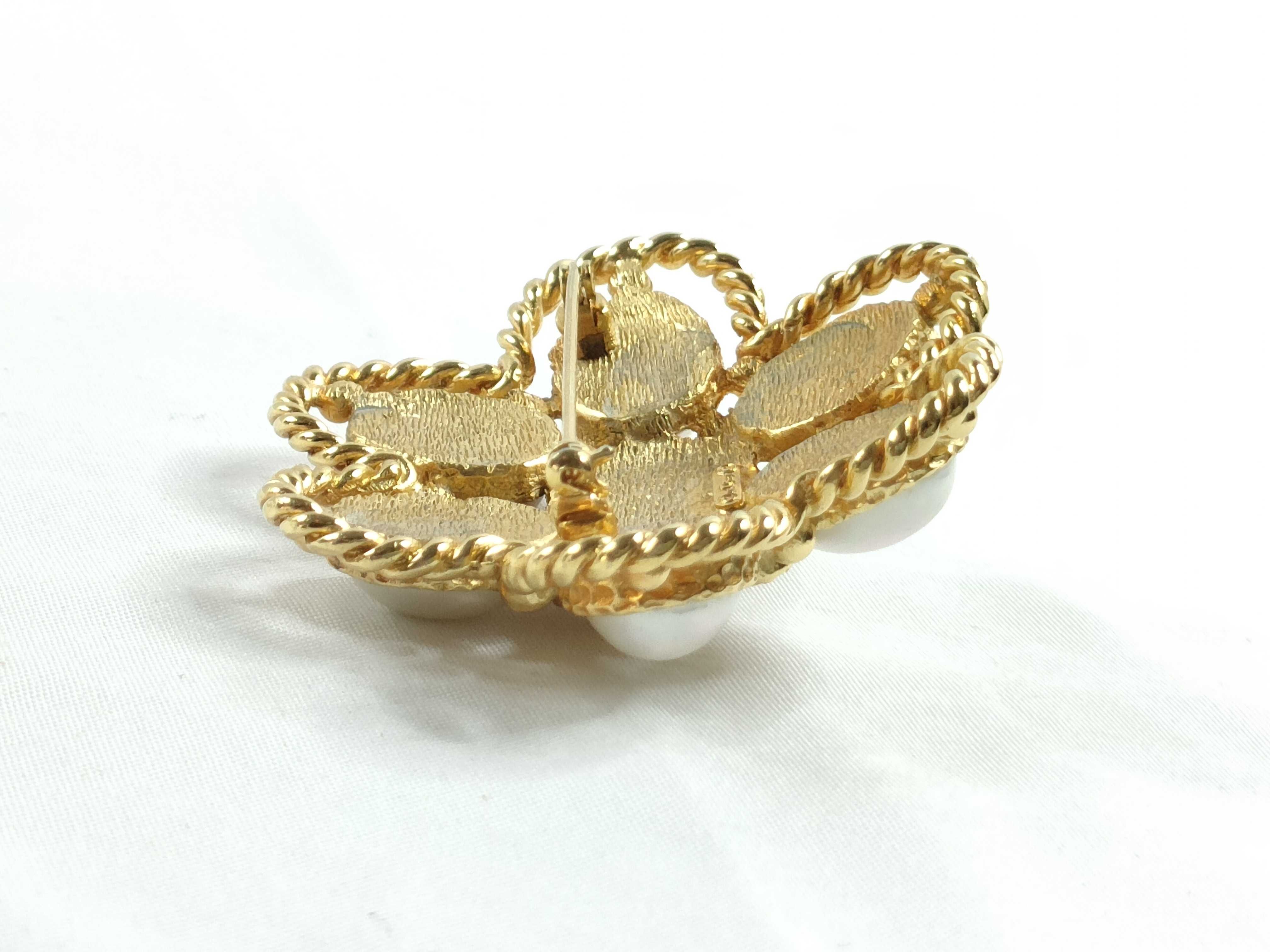 Christian Brooch, Flower, Pearl, Gold Brooch — view 6