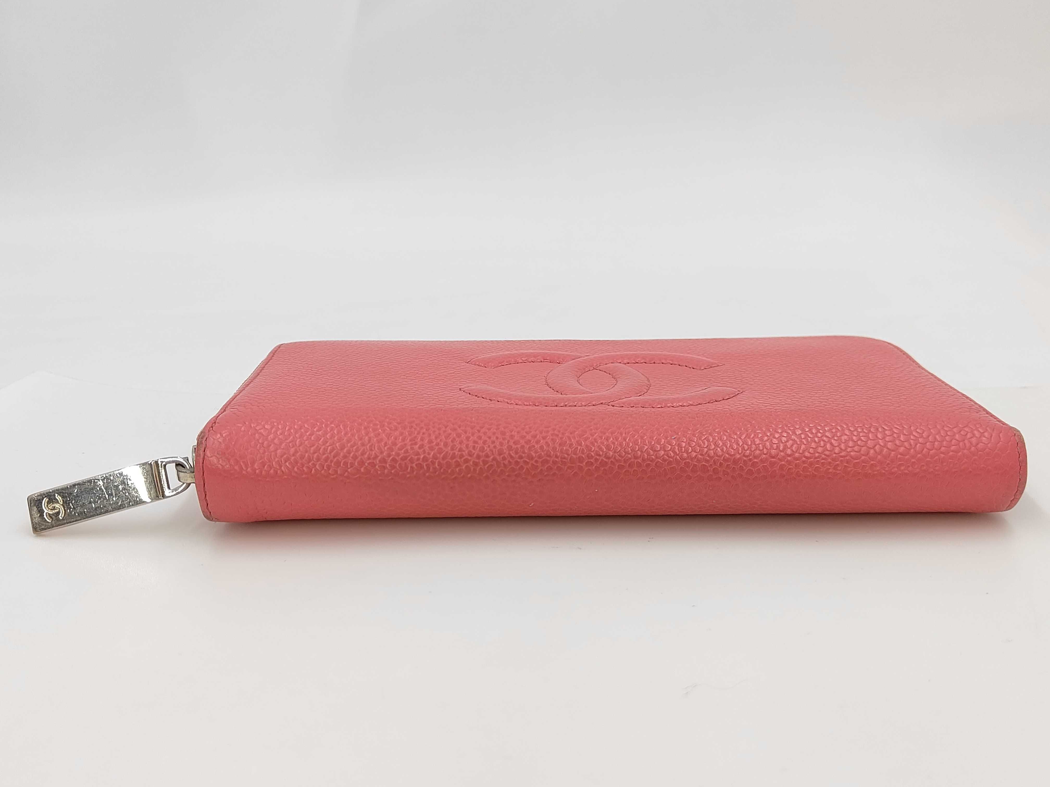 Round Zipper Caviar Leather Pink Long Wallet — view 3