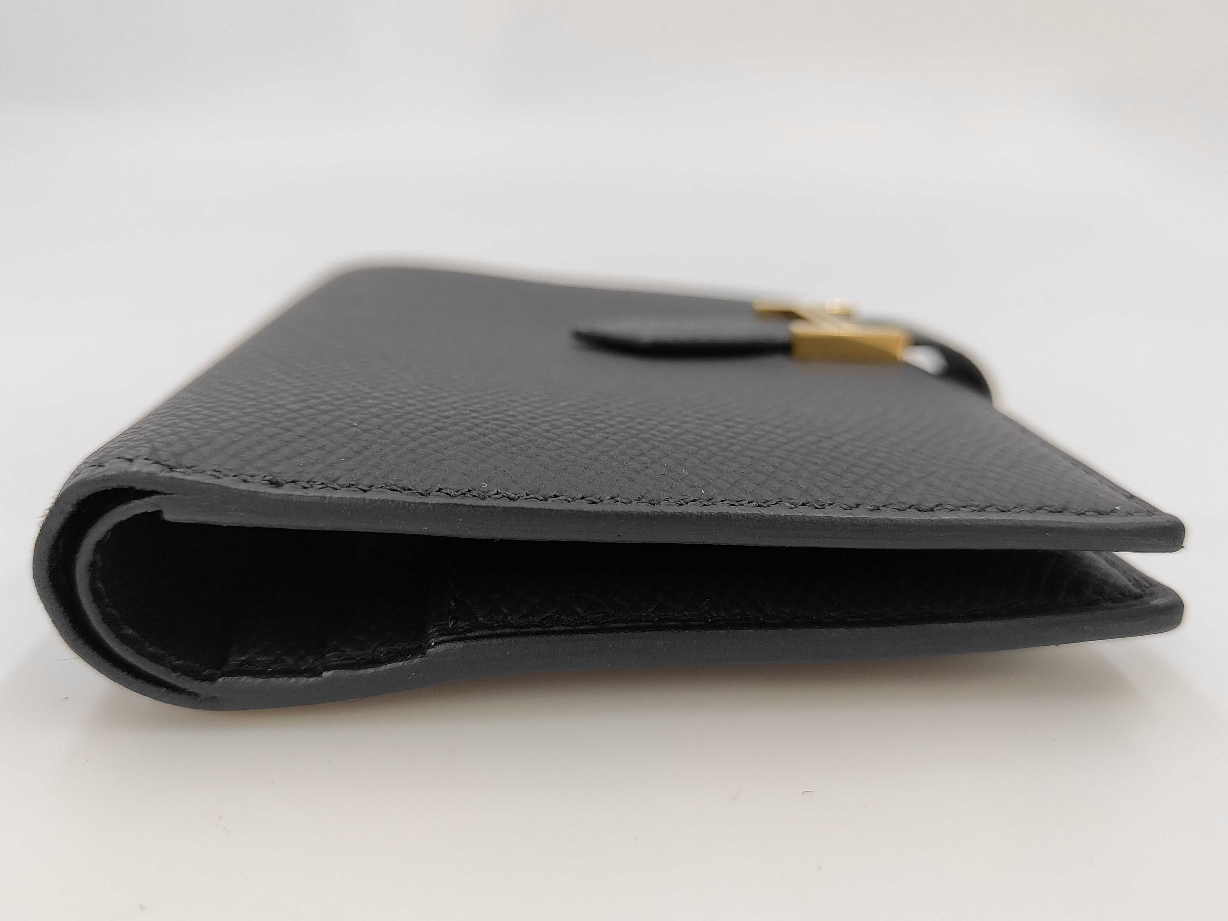 Bearn Compact Wallet, Veau Epsom Leather, Gold Hardware, Black, G Stamp — view 5