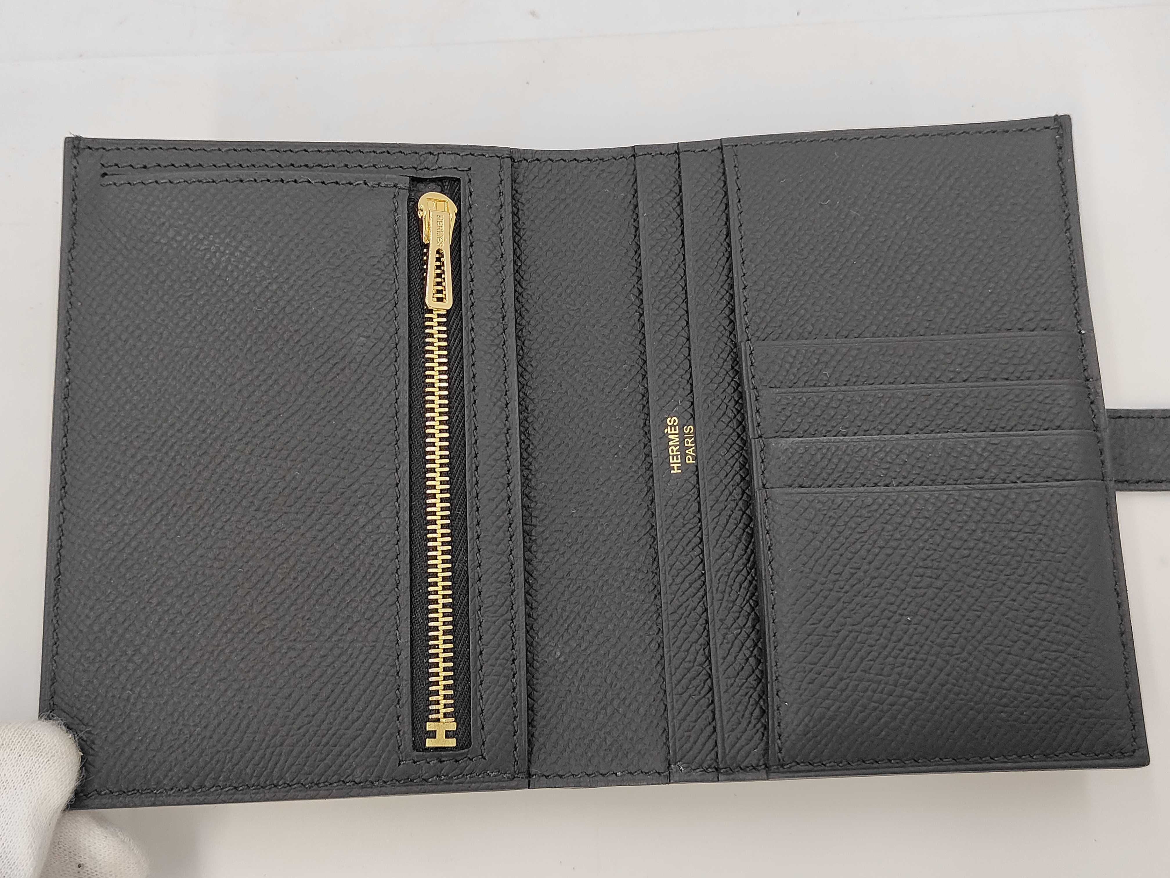 Bearn Compact Wallet, Veau Epsom Leather, Gold Hardware, Black, G Stamp — view 8