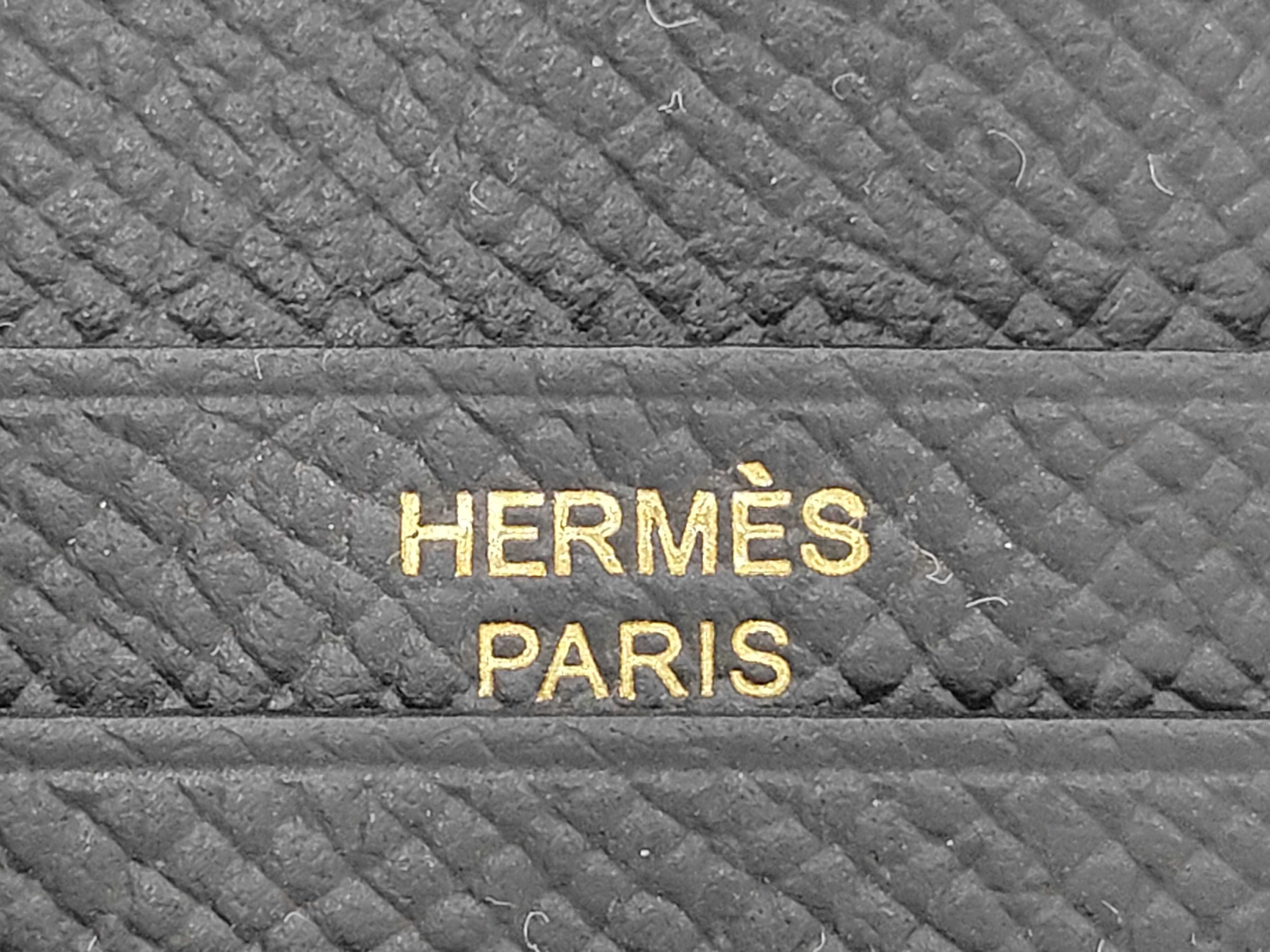 Bearn Compact Wallet, Veau Epsom Leather, Gold Hardware, Black, G Stamp — view 9