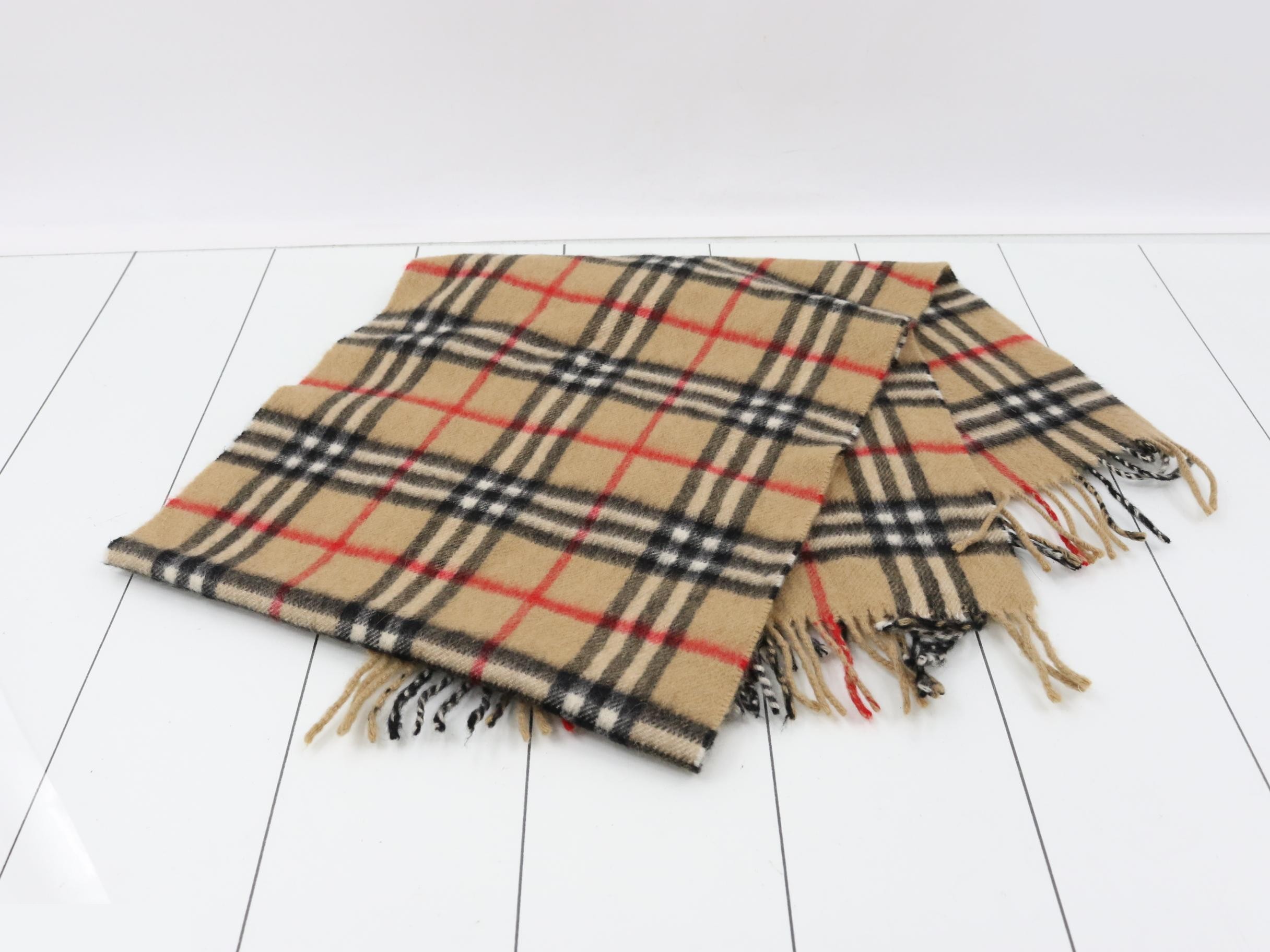 Other lines: Small items, accessories, and scarves — view 3