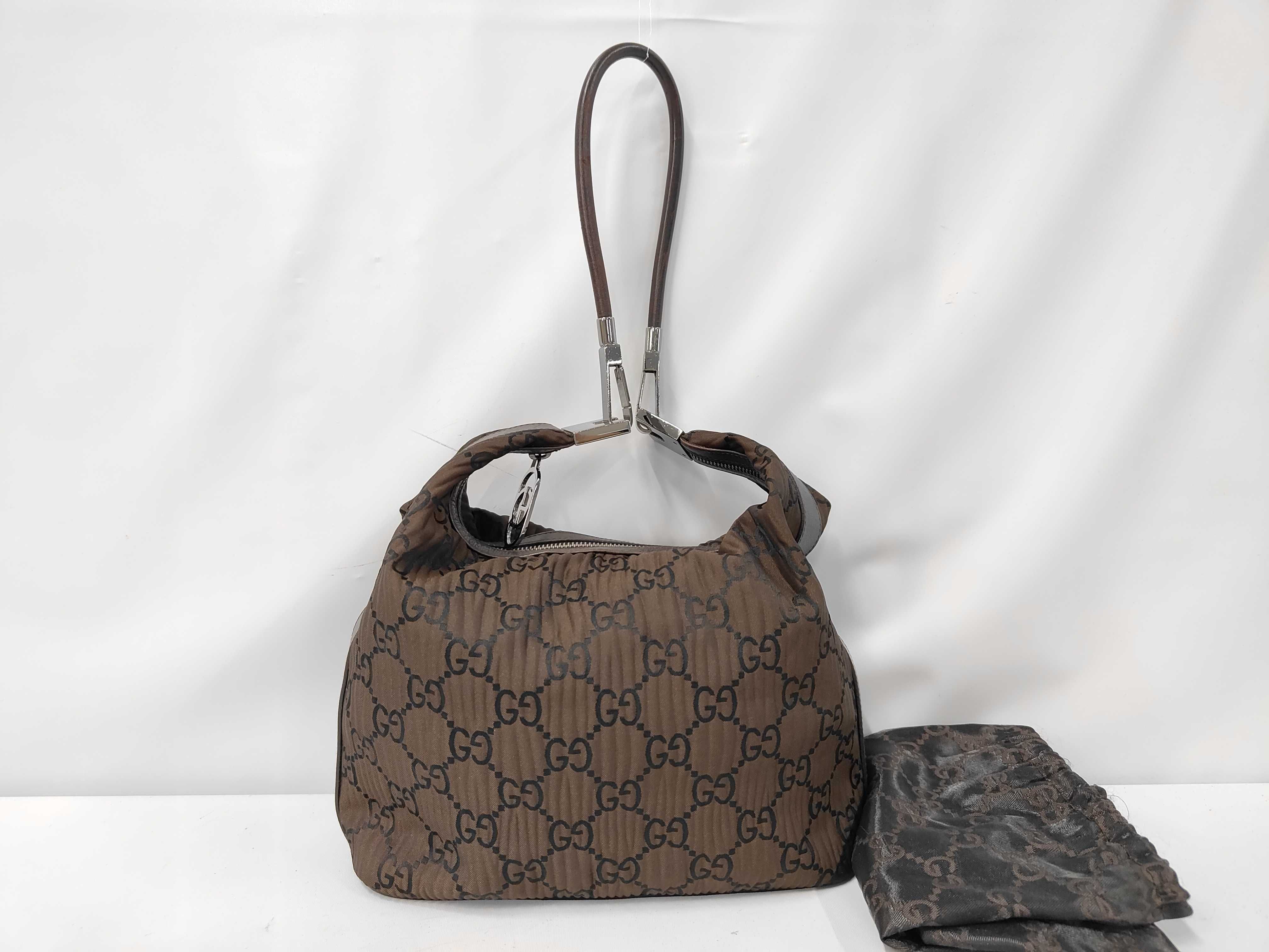 001.3814 GG Pleated Shoulder Bag