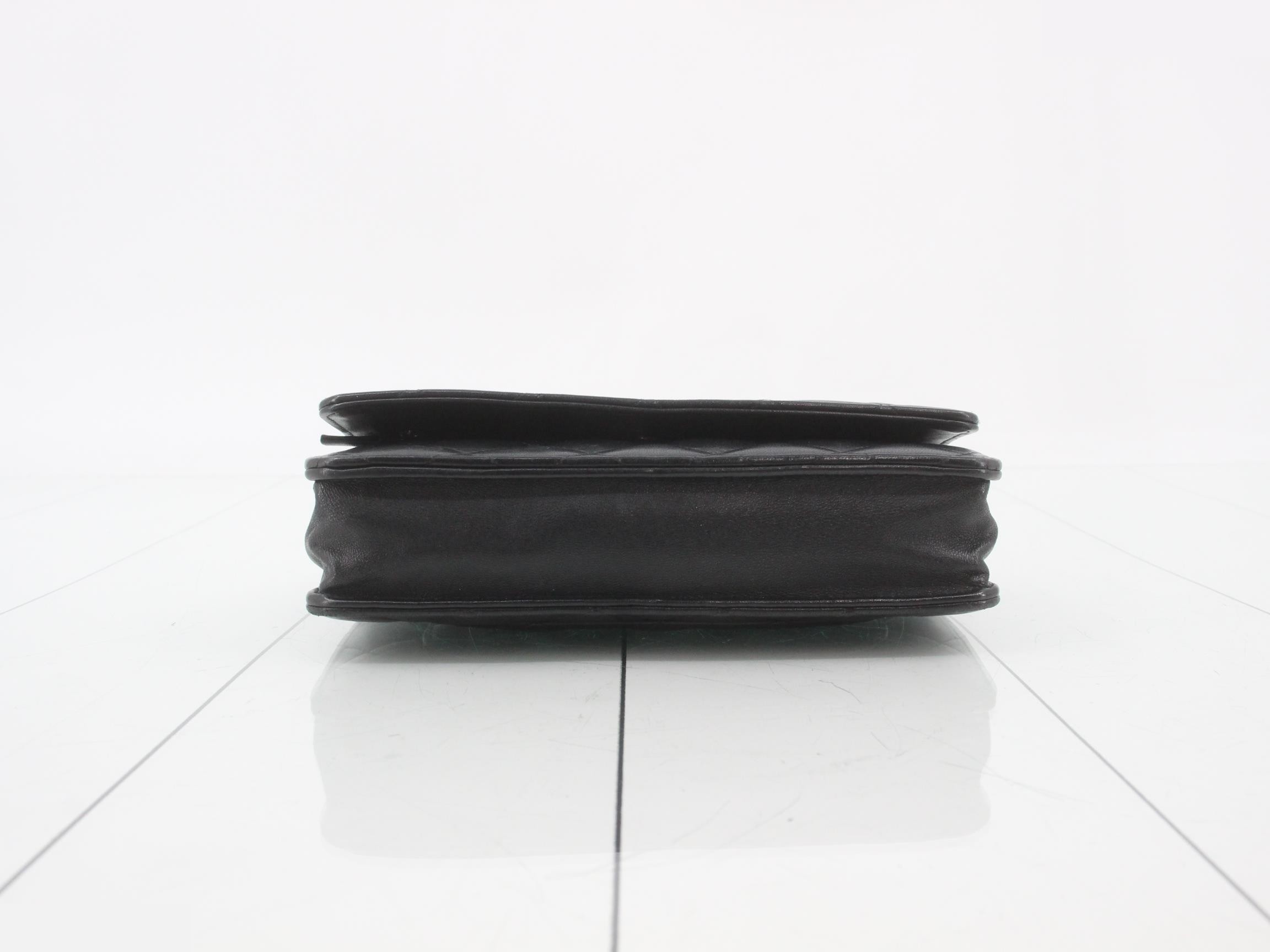 Matelassé Lambskin Chain Wallet — view 3