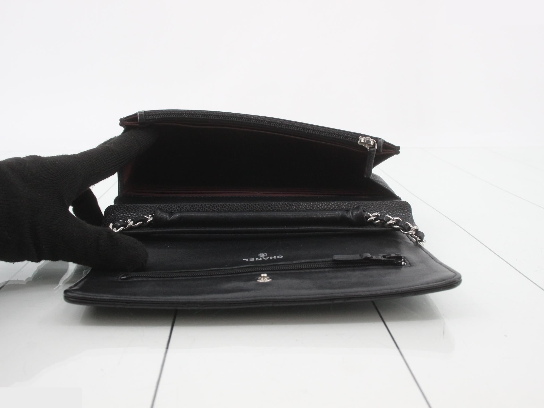 Matelassé Lambskin Chain Wallet — view 4