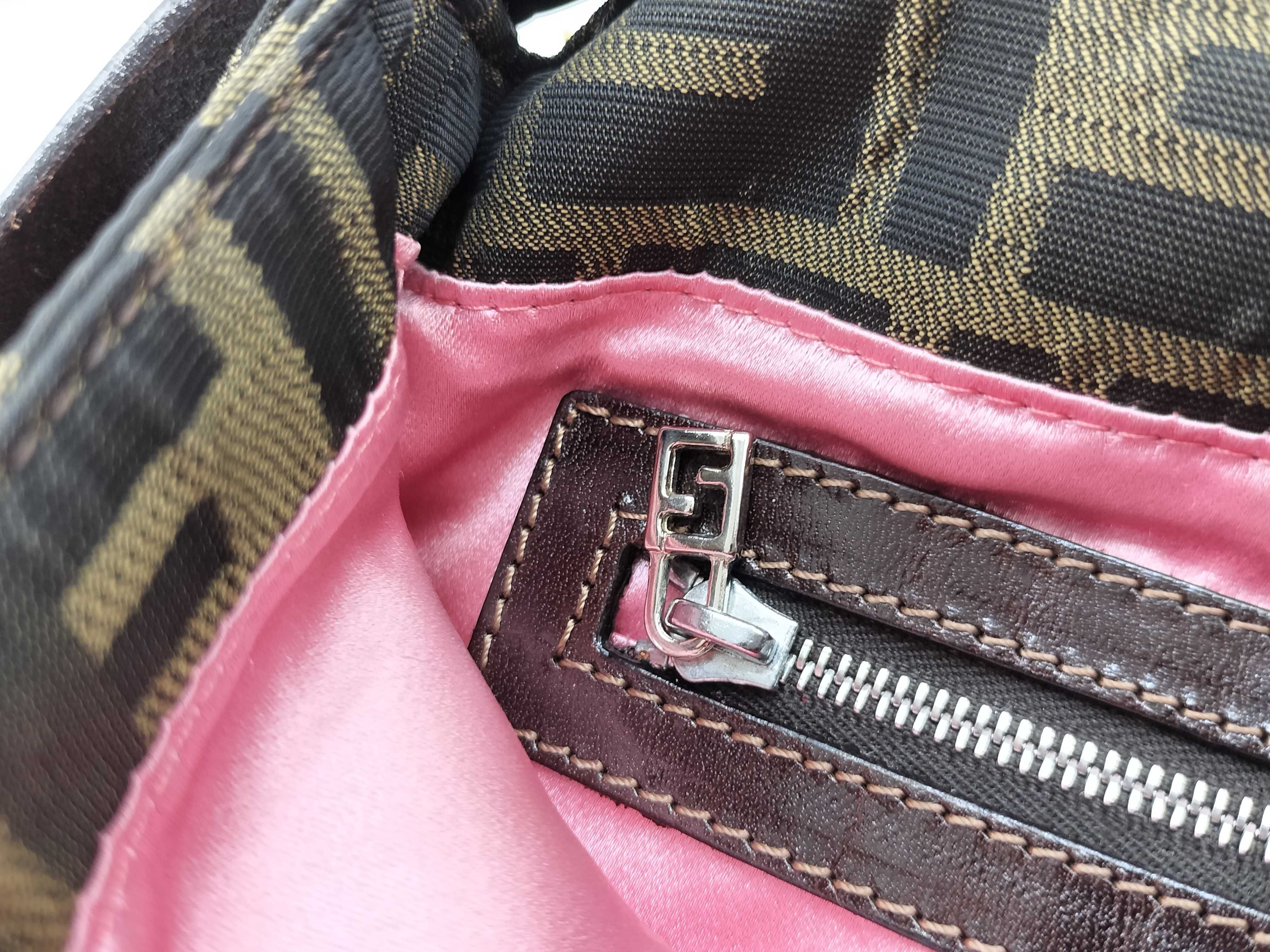 Zucca pattern Fendi Baguette Zucca pattern flower motif one-shoulder bag khaki shoulder bag — view 13