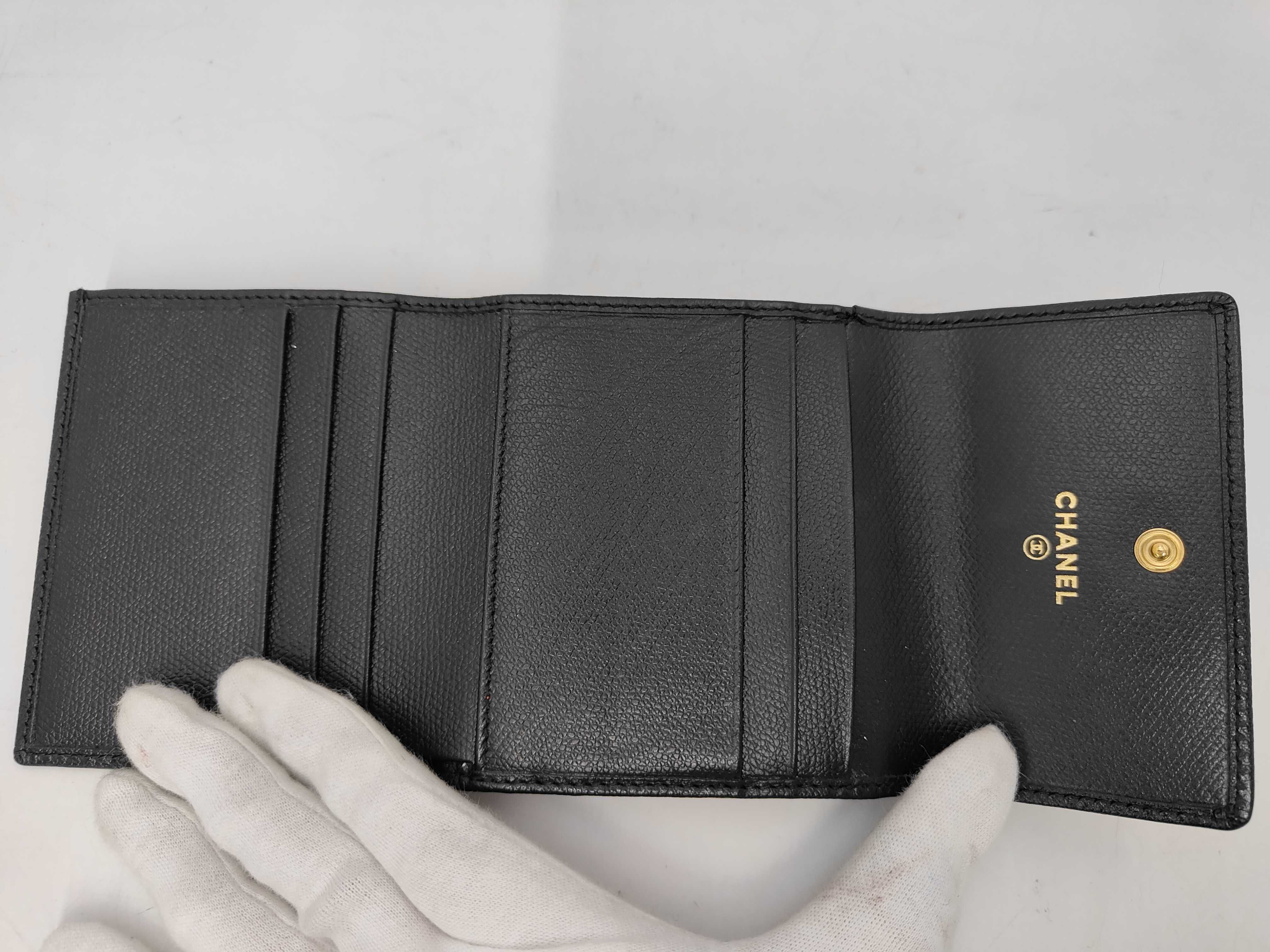 Coco Button Coco Mark Black Wallet 33 — view 10