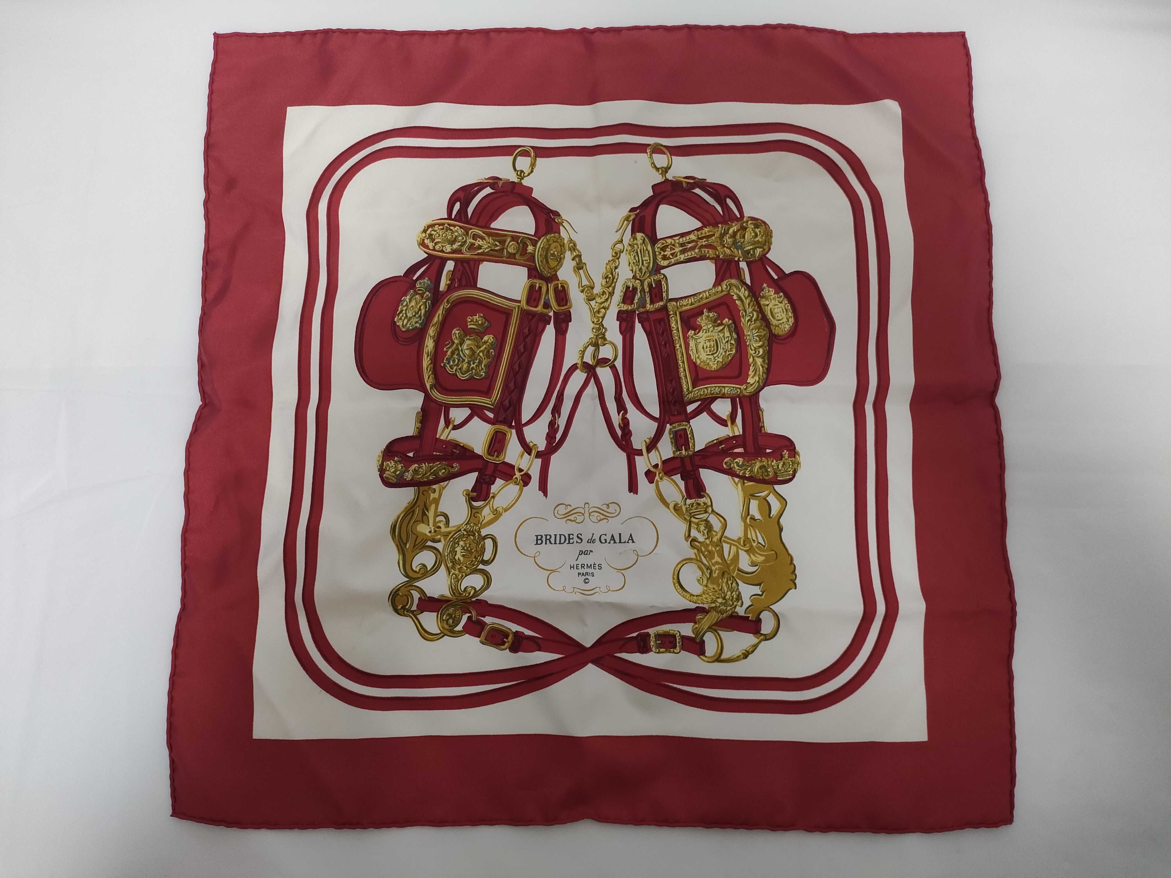 Carre 45 BRIDES de GALA Scarf and other accessories