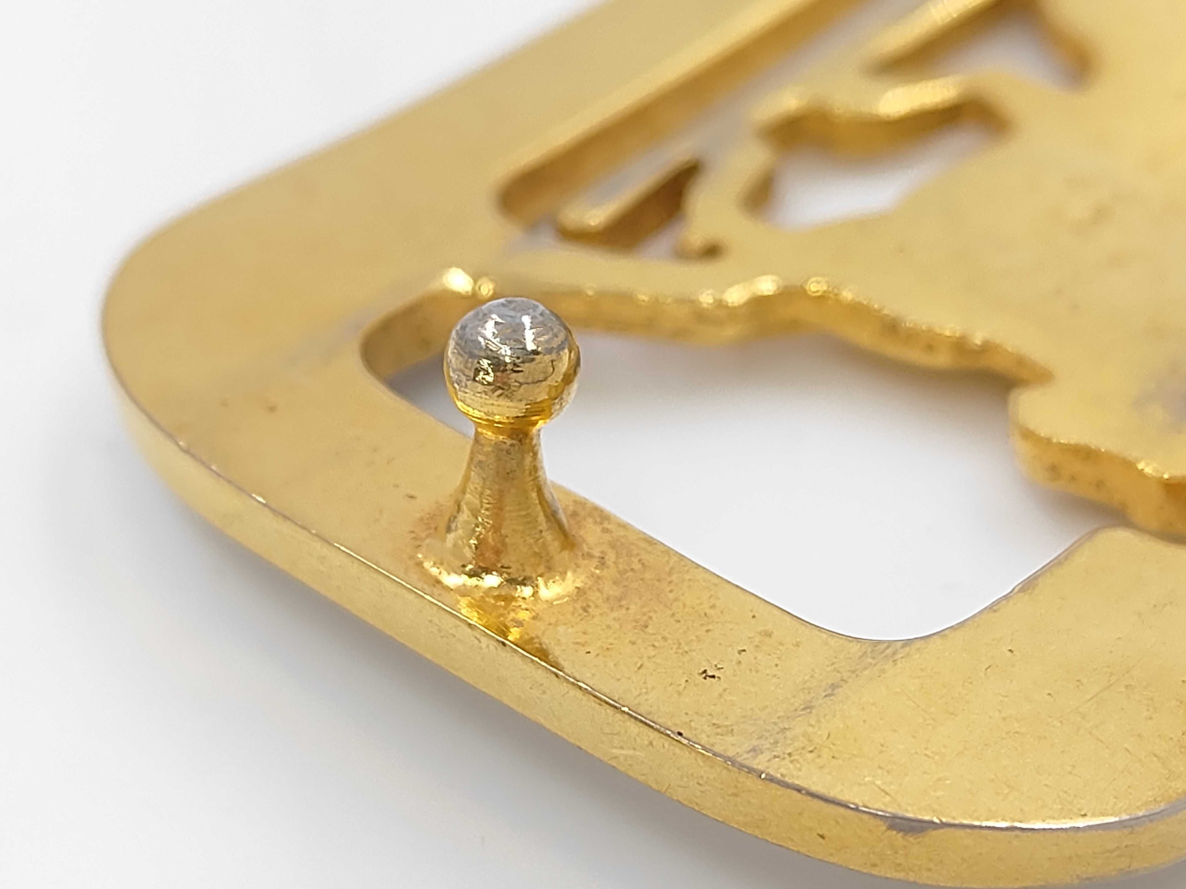 horse carriage logo belt buckle and other accessories — view 6