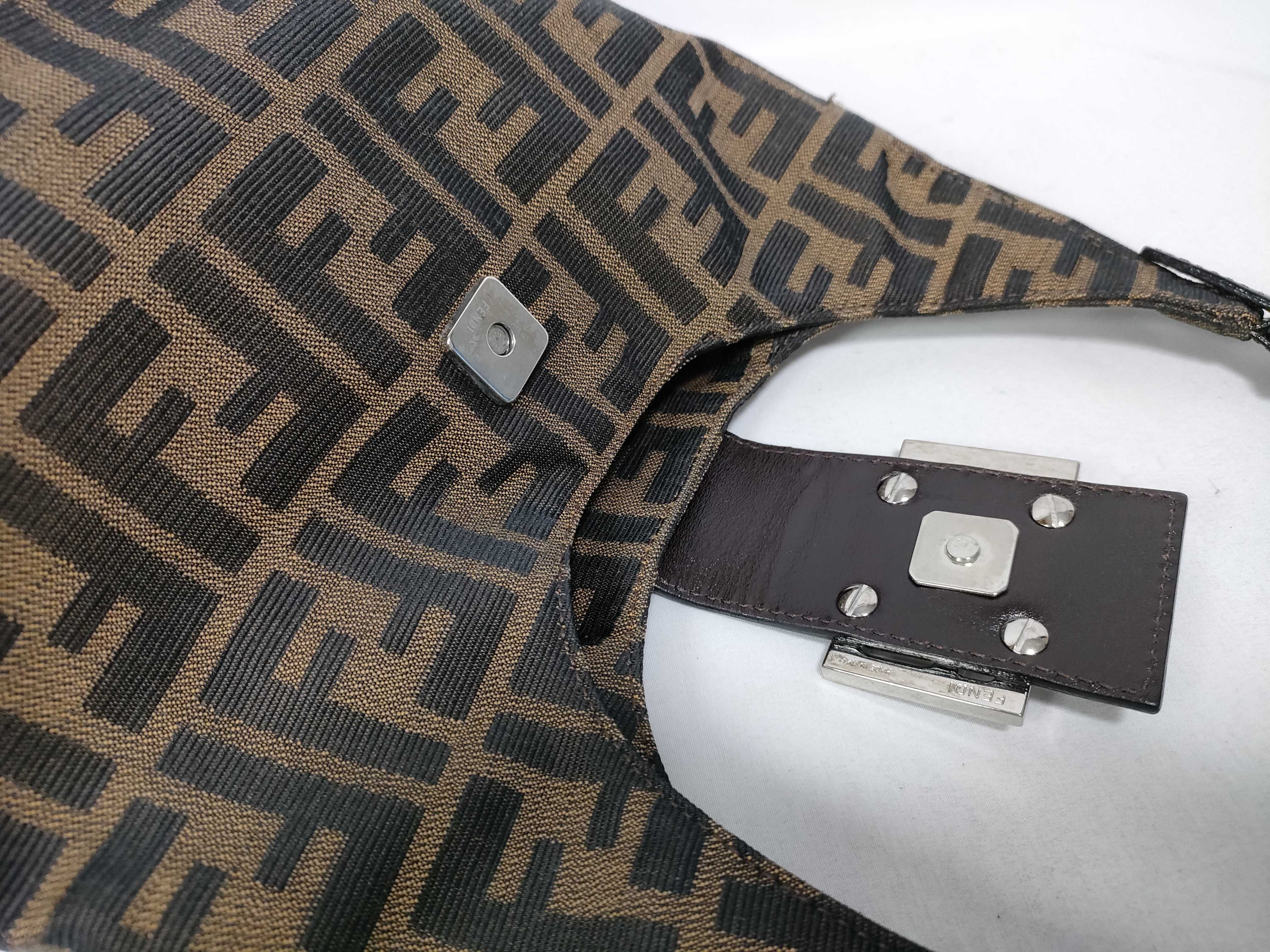 Zucca One-Shoulder Bag — view 11