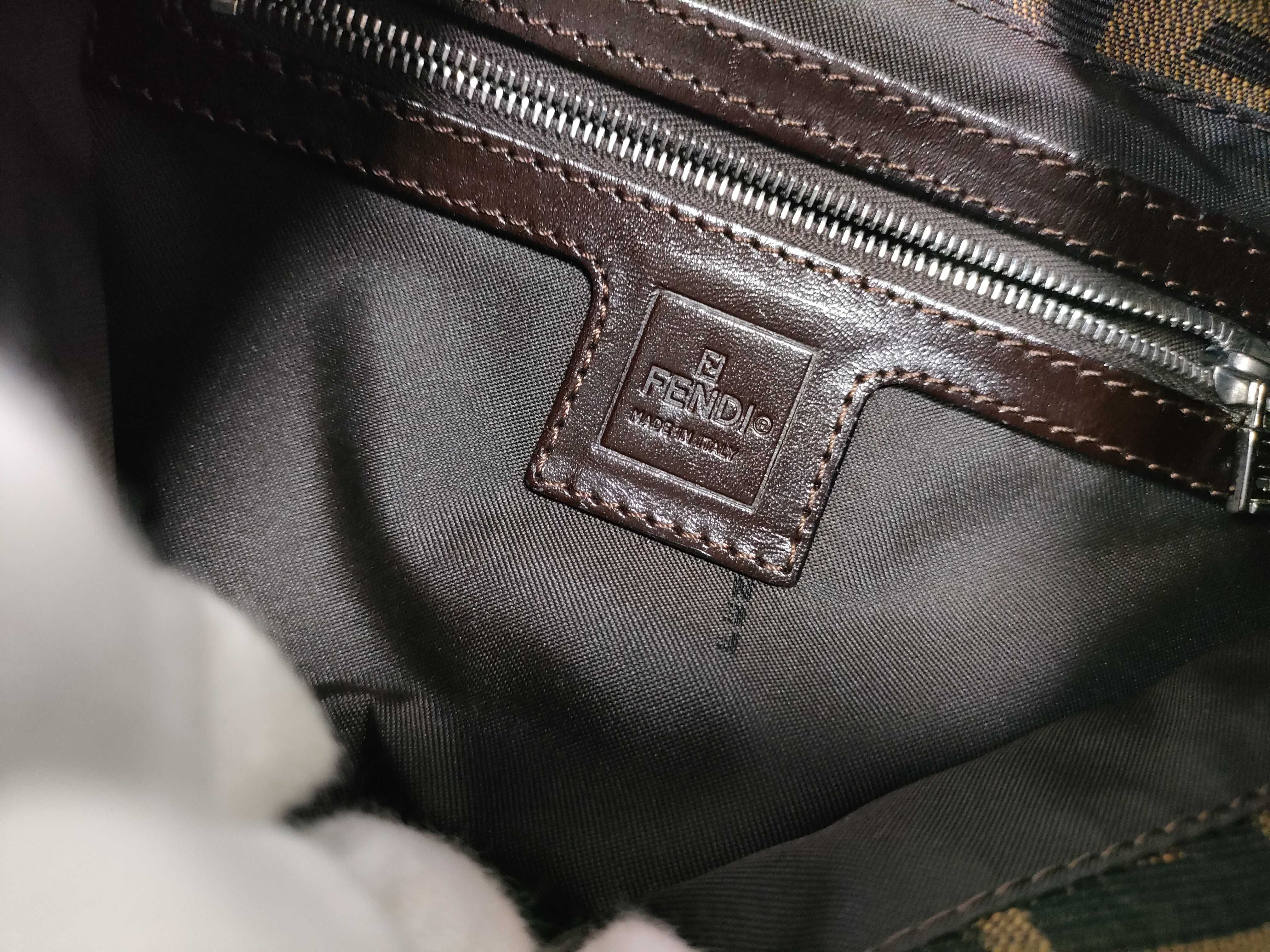Zucca One-Shoulder Bag — view 15