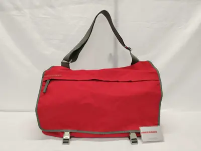 Sport Nylon Shoulder Bag, Red