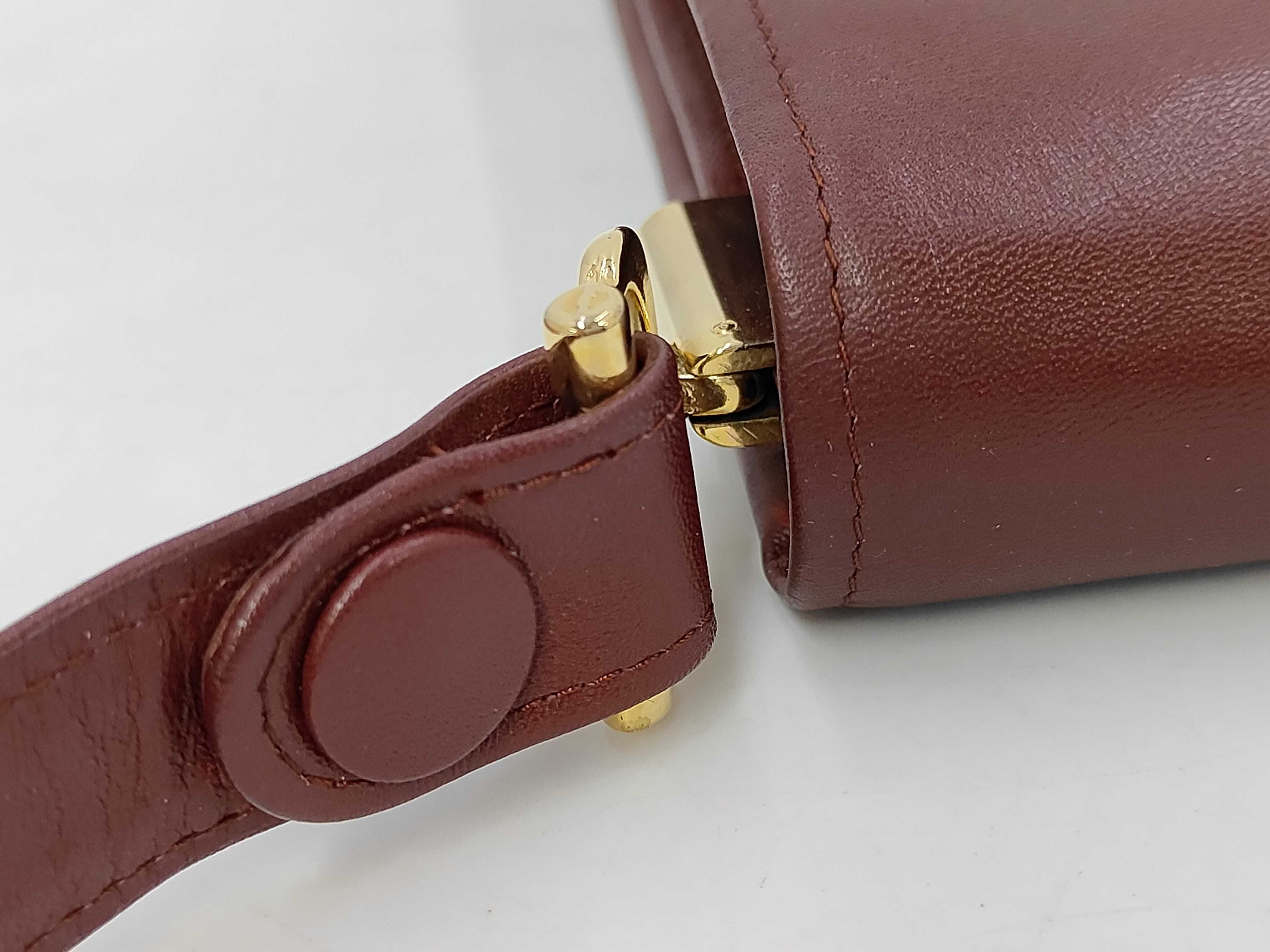 Must leather shoulder bag with dust bag and box. — view 6