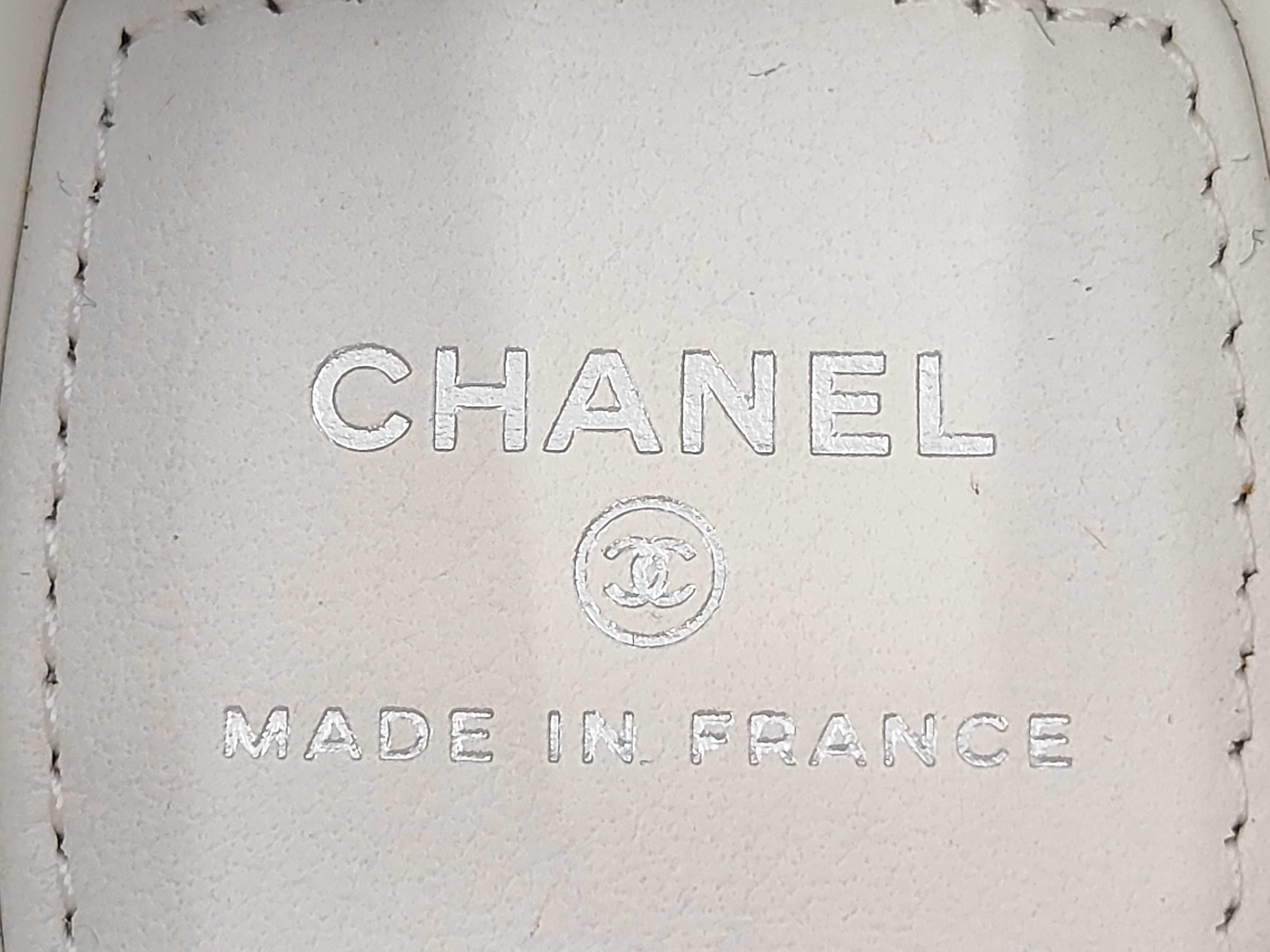 Small Item Case, Patent Leather, Chain Bag — view 9