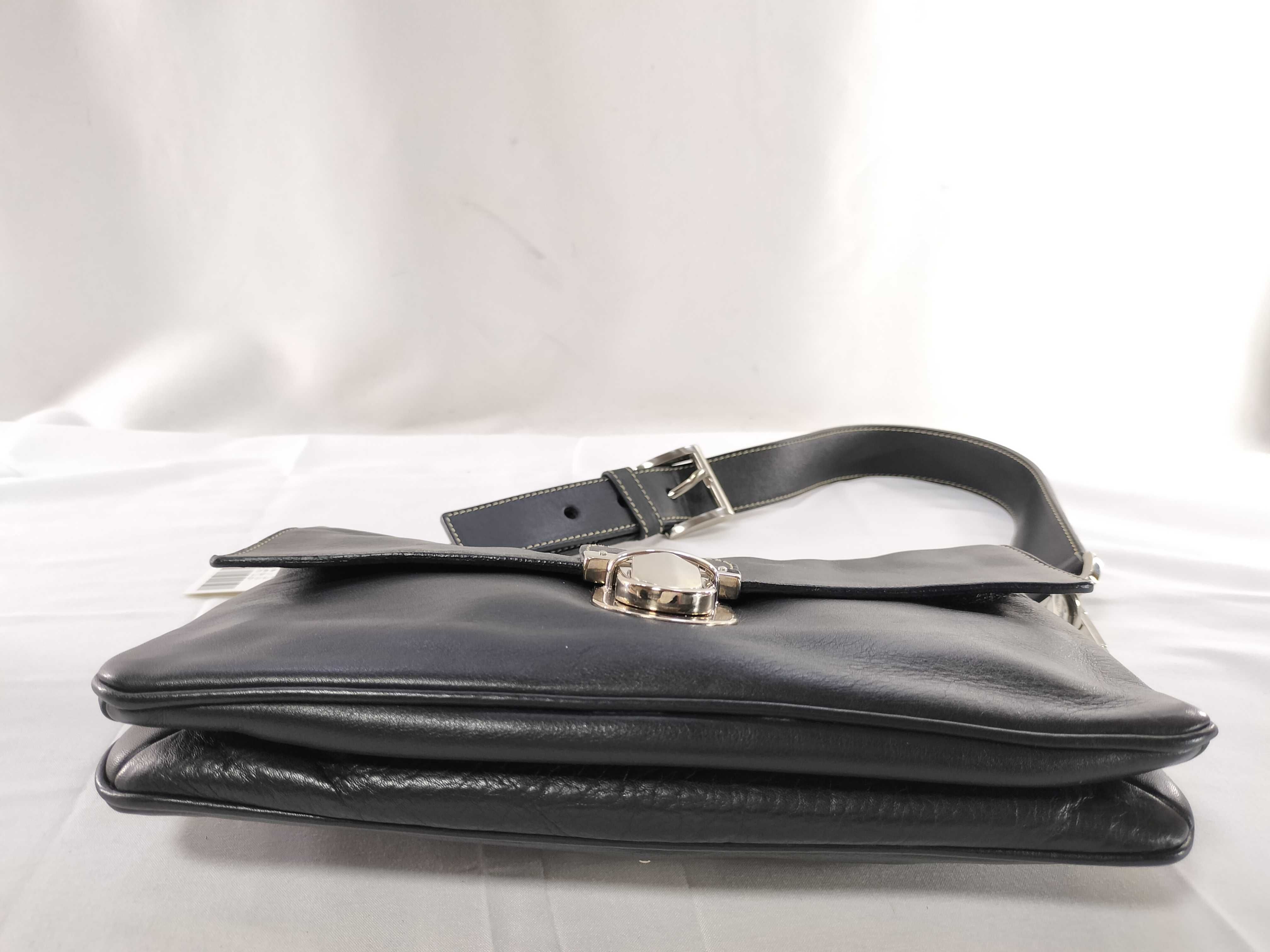 One-Shoulder Shoulder Bag — view 6