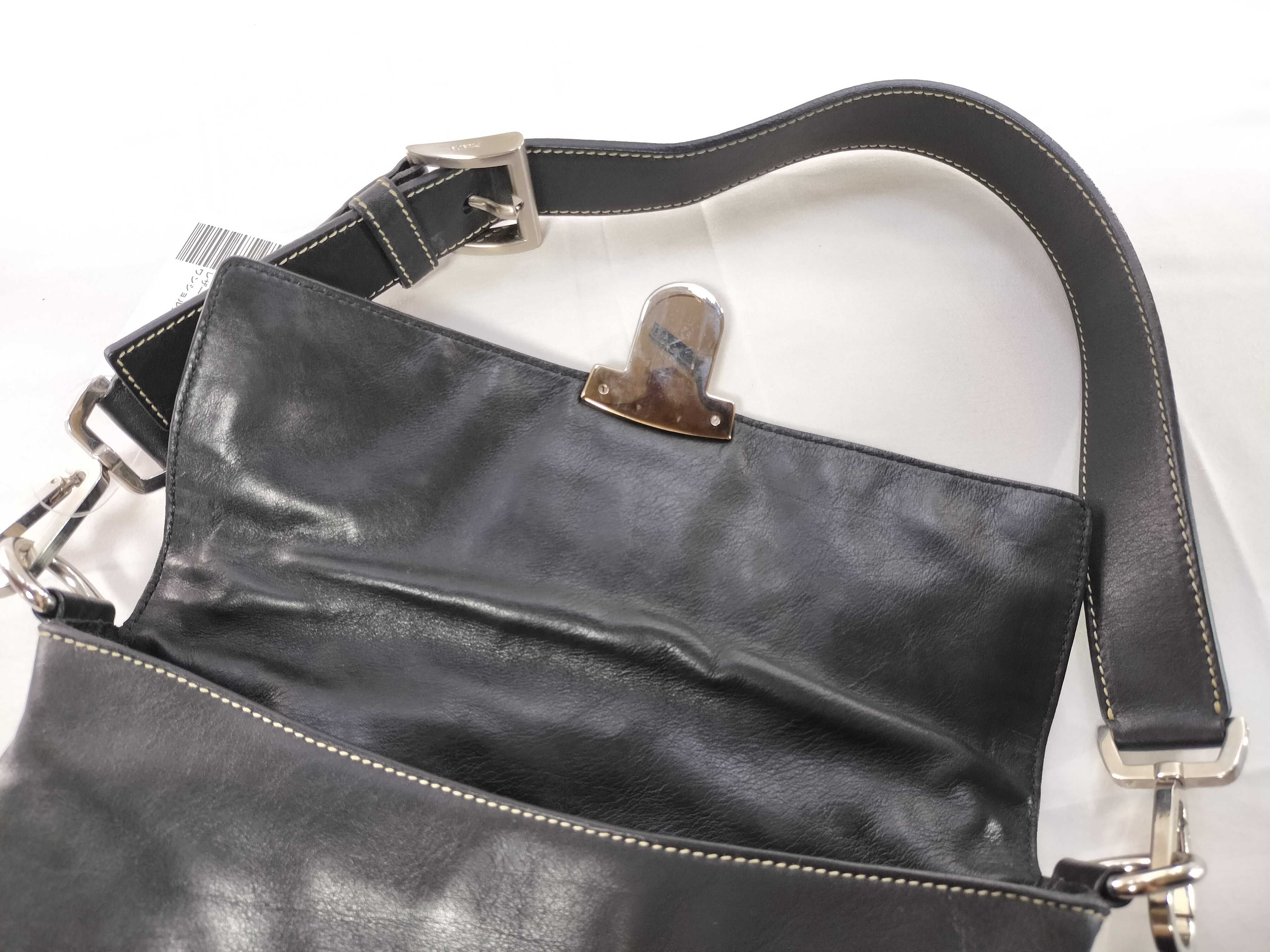 One-Shoulder Shoulder Bag — view 8