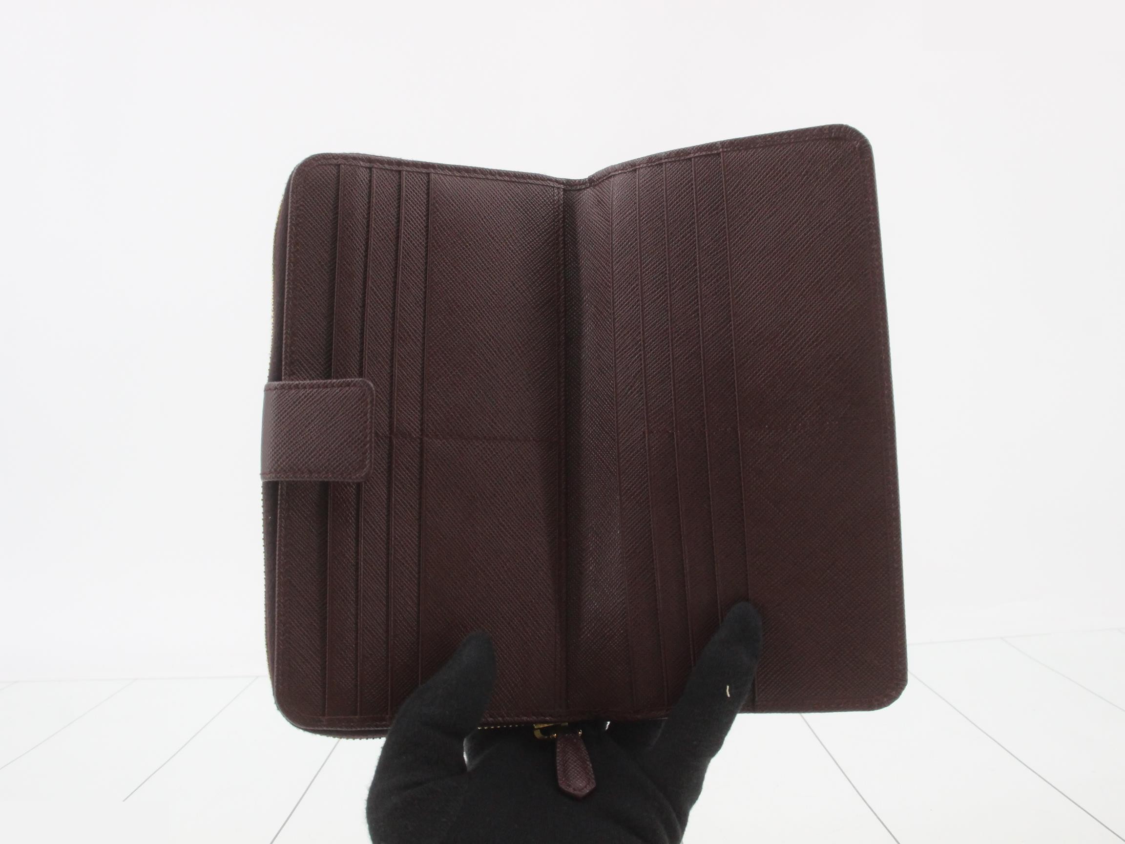 Saffiano round zipper long wallet, dark brown — view 4