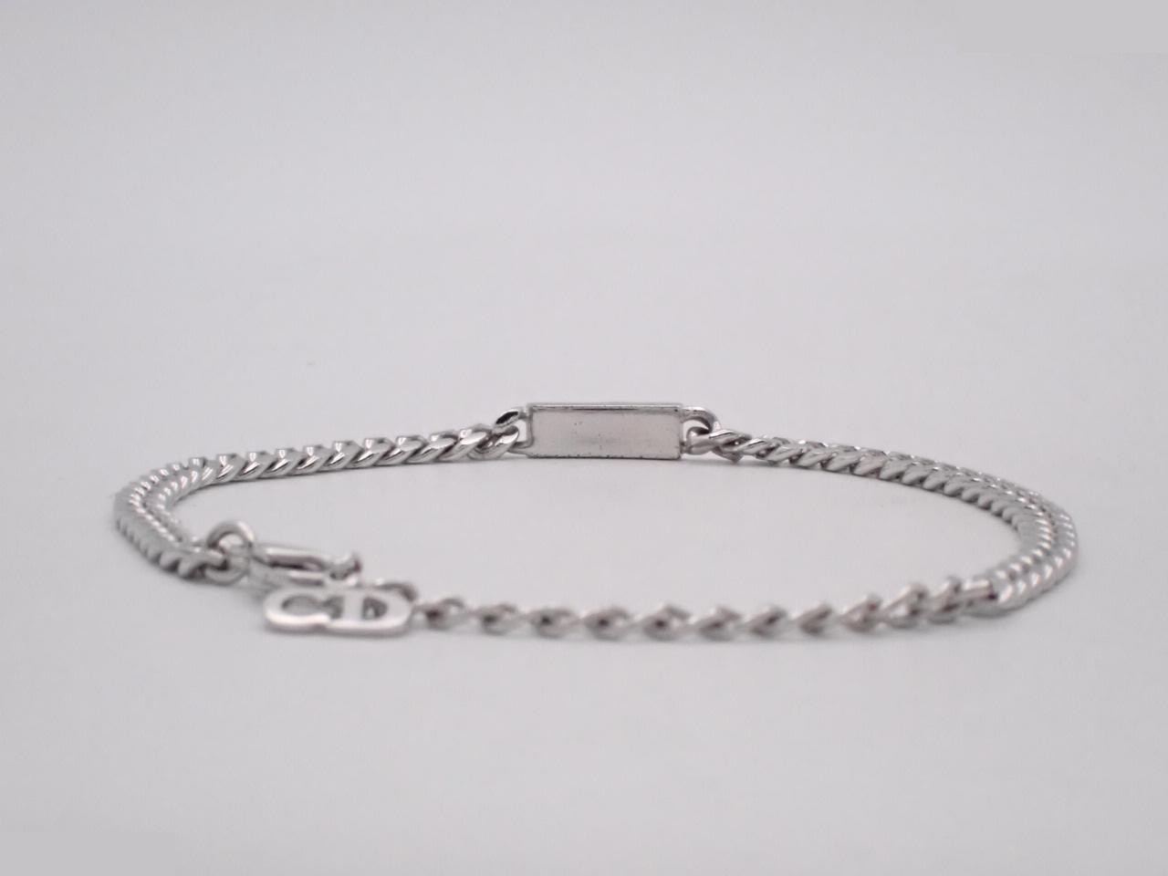 Other lines: Precious metals, bracelets, bangles (metal), Dior logo — view 2