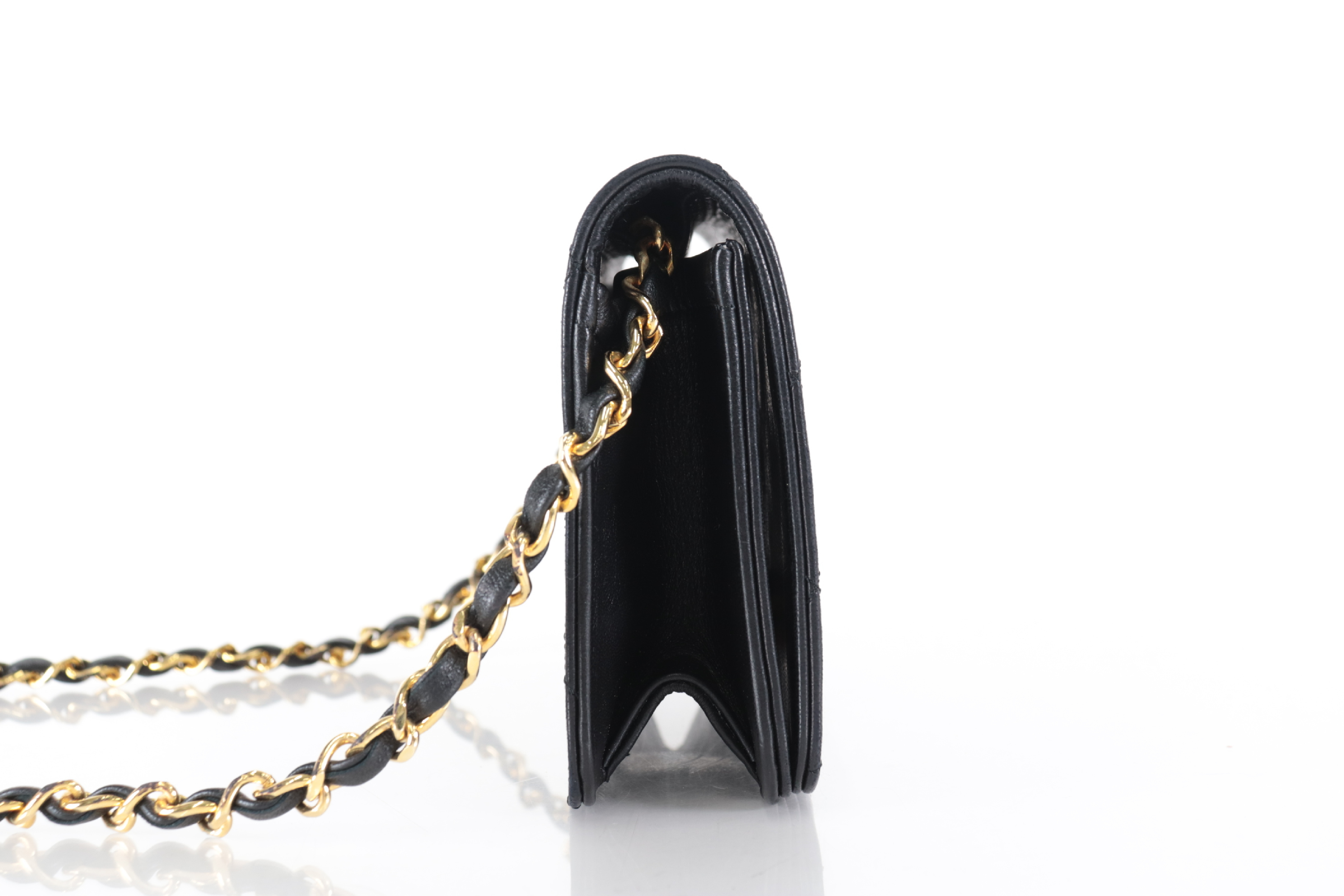 Full Flap Push Lambskin Chain Shoulder Bag (Serial Number 0) — view 4