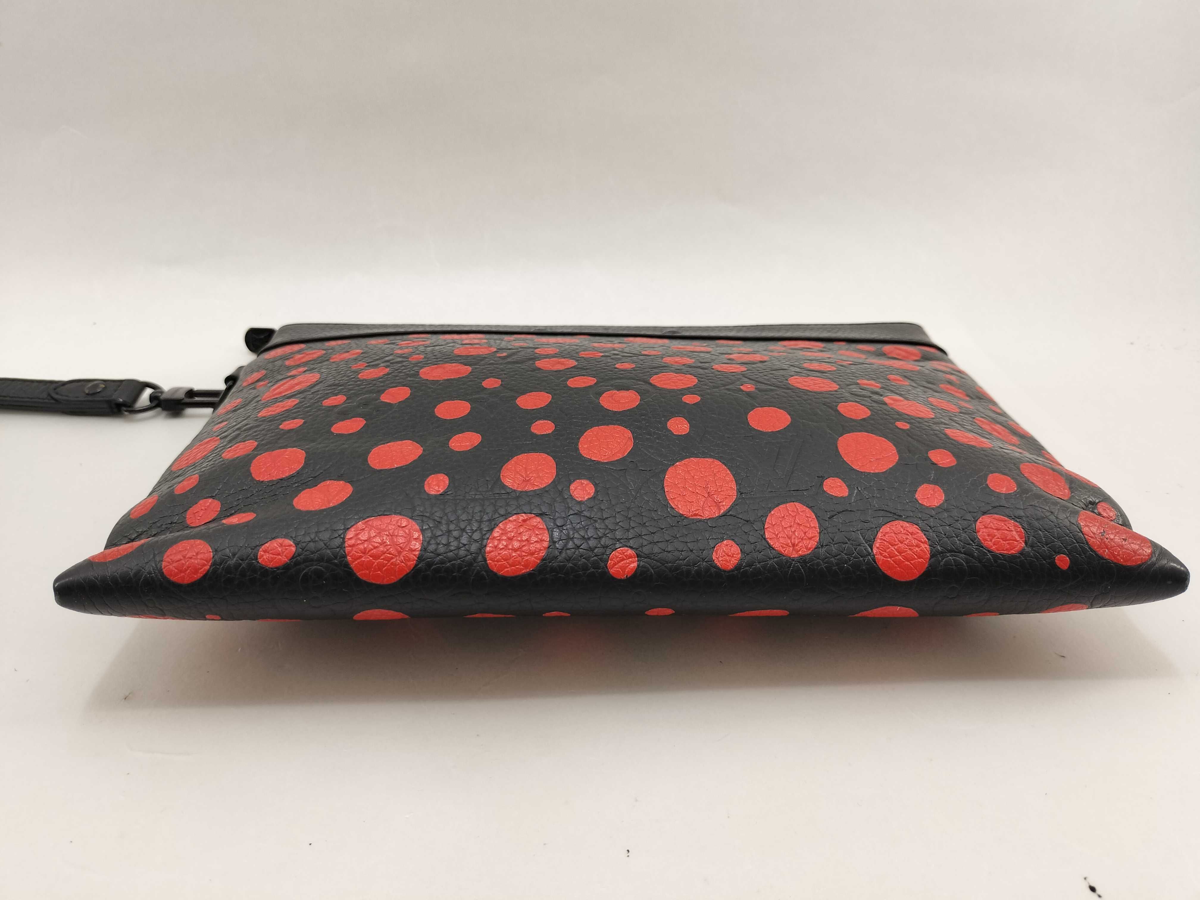 LV × YK Pochette To Go Infinity Dot Clutch Bag — view 3