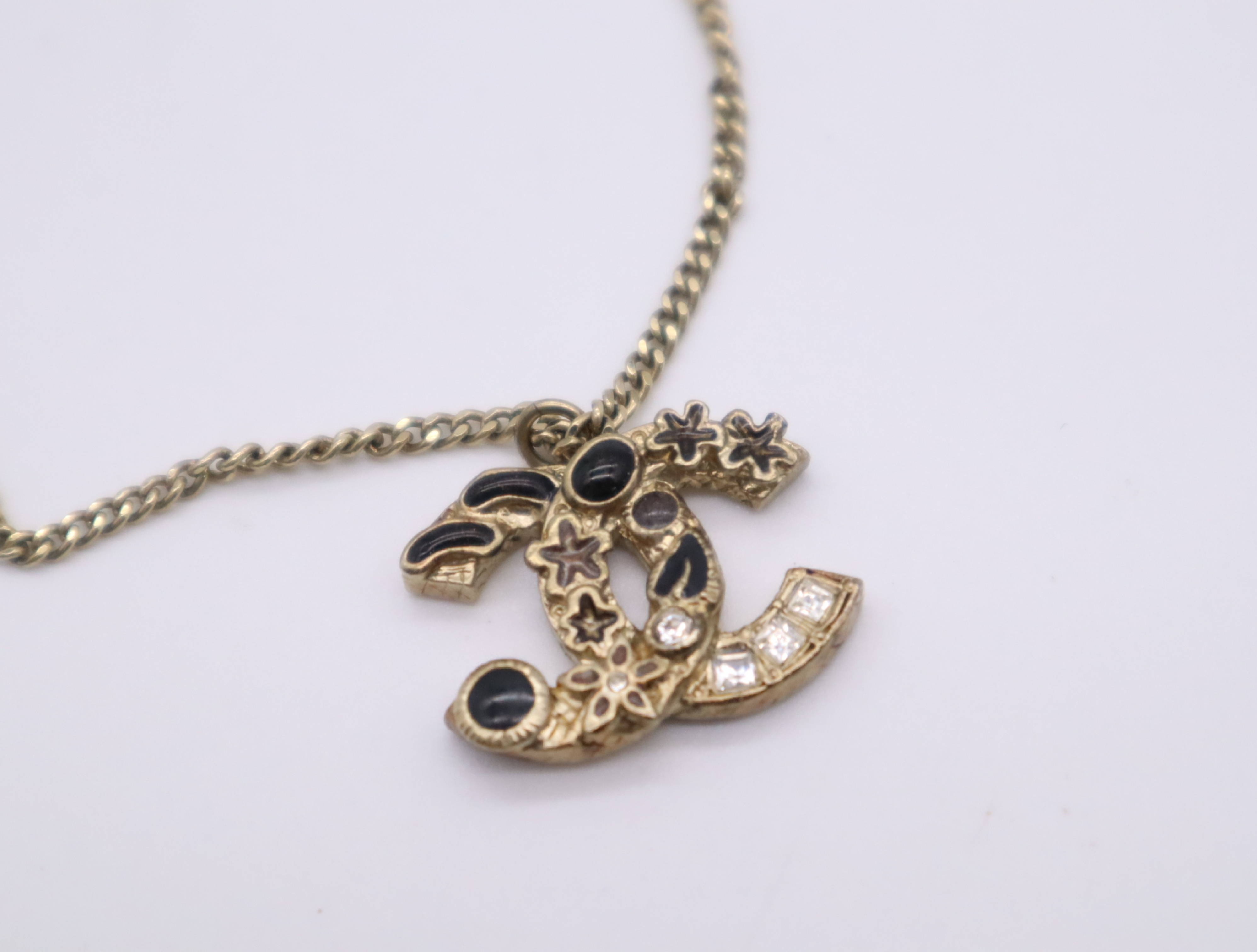 GP/Rhinestone A11A Coco Mark Rhinestone Star Necklace — view 3
