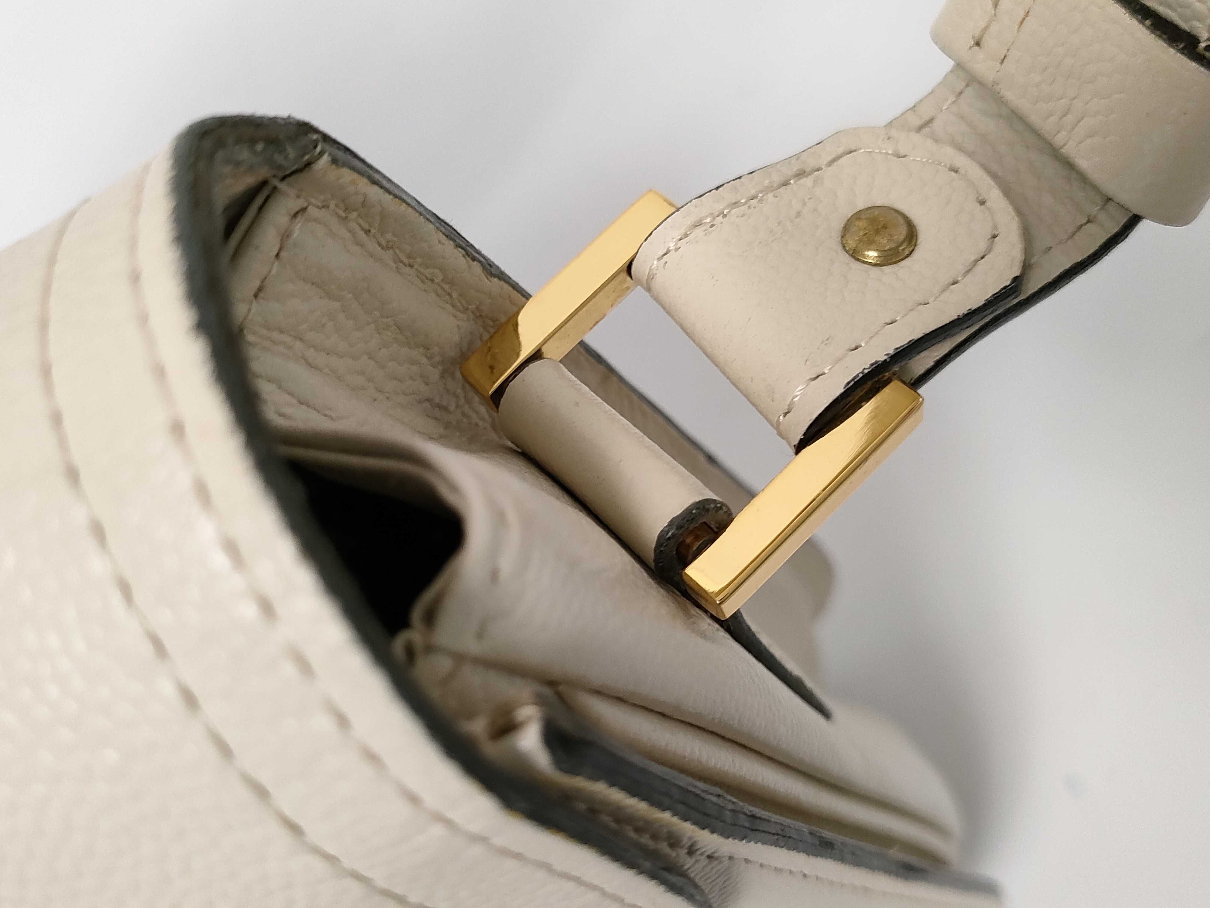 Leather YSL Logo Shoulder Bag — view 7