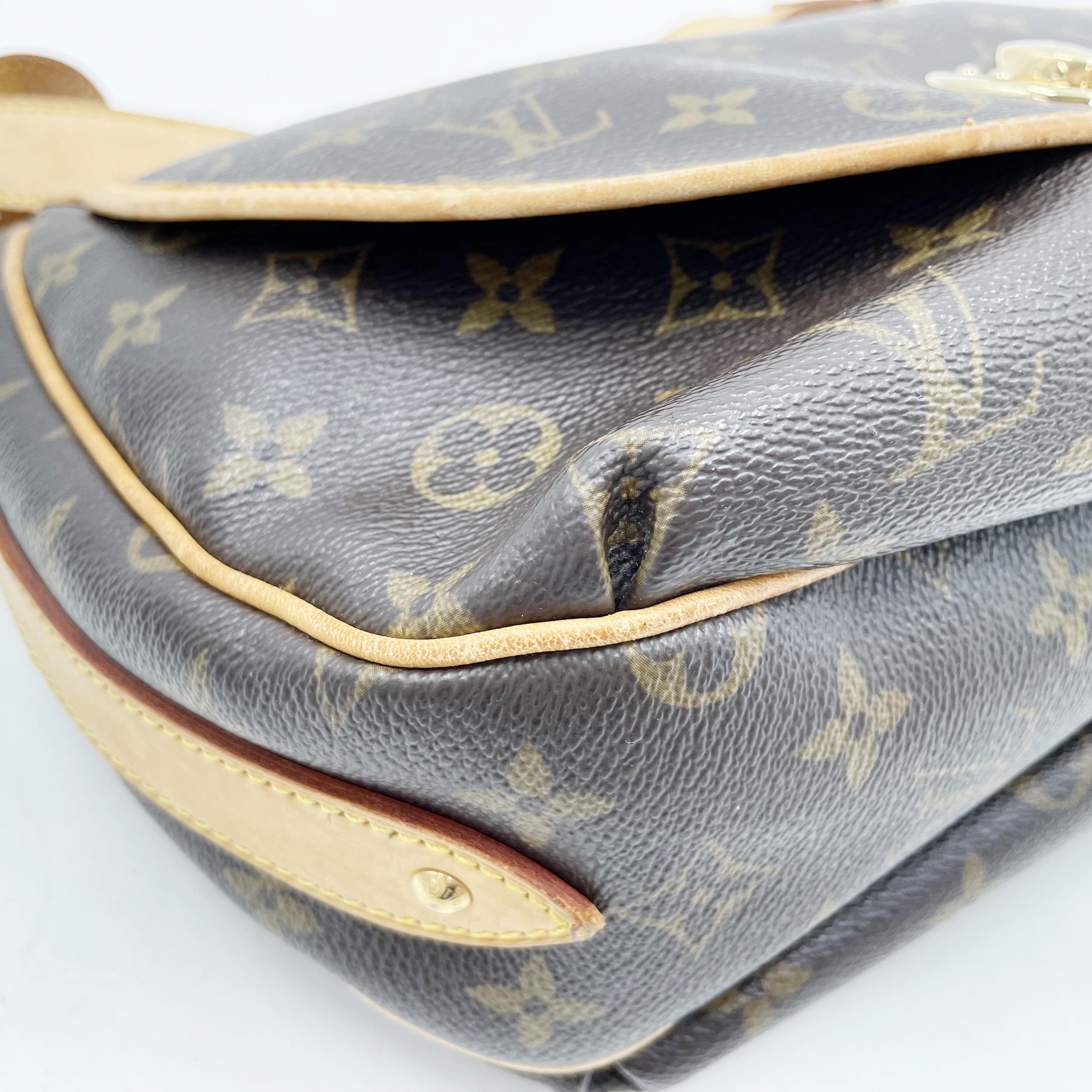 Monogram Thuram PM M40076 VI0036 Handbag — view 4