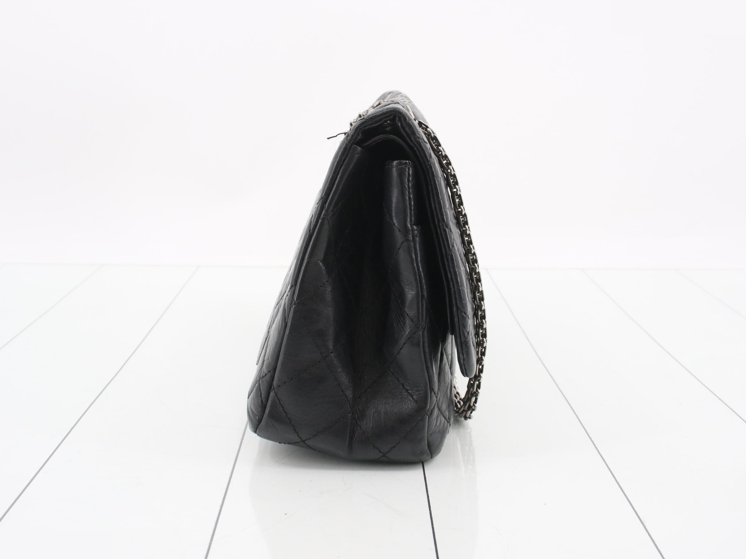 Matelassé 2.55 Leather Double Flap Double Chain Shoulder Bag — view 4