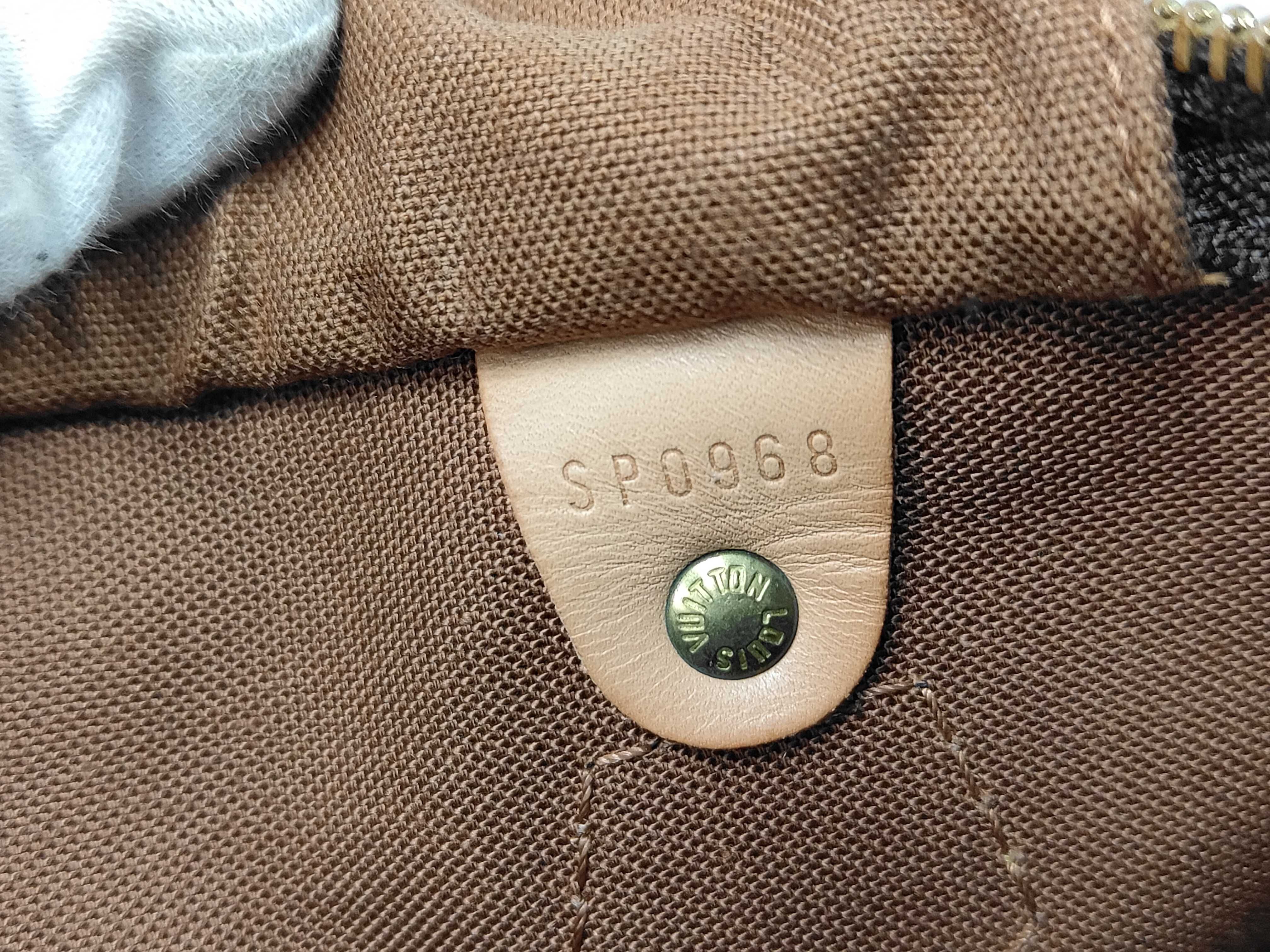 LV Speedy 35 Boston Bag — view 10